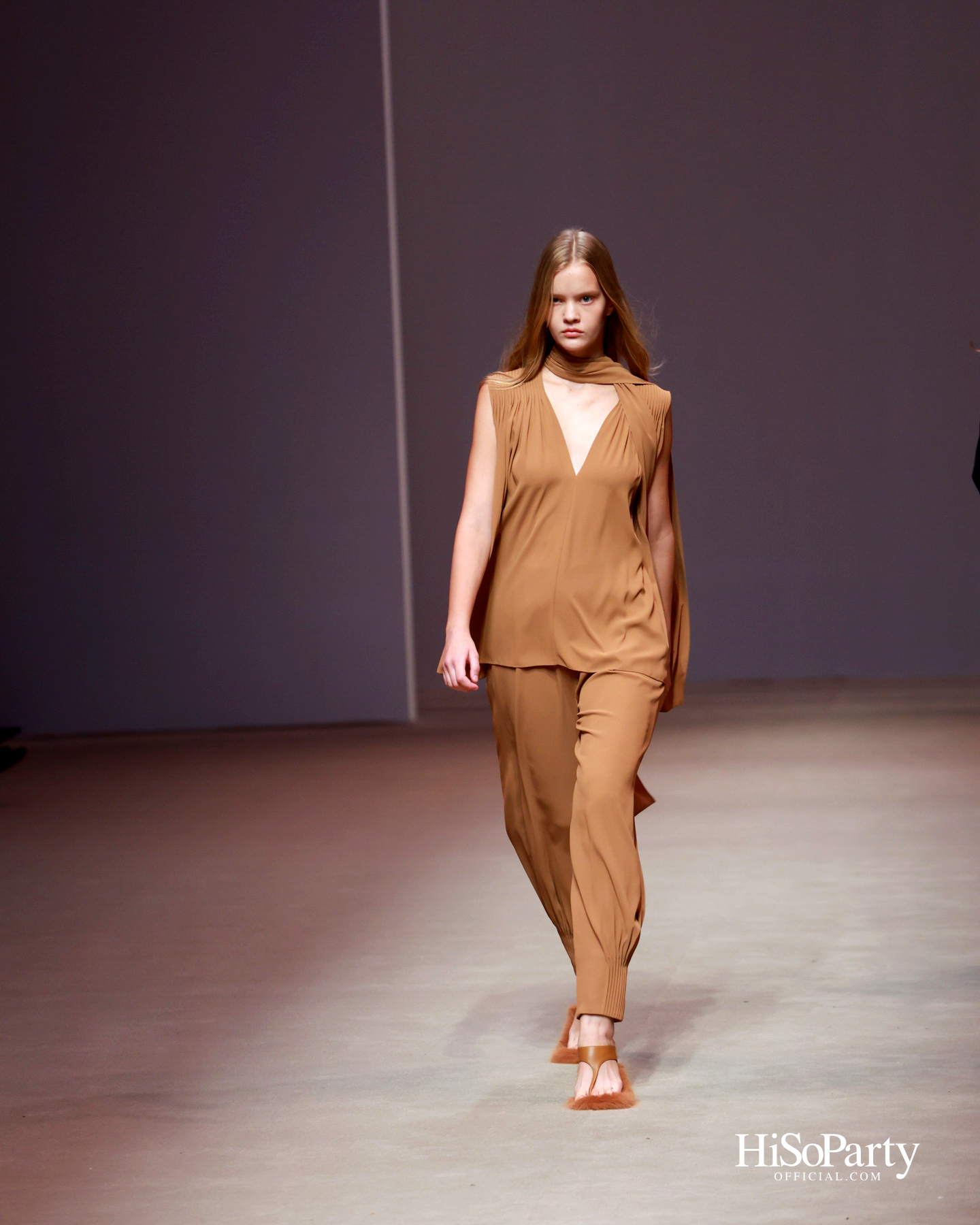 ASAVA @Siam Paragon Bangkok International Fashion Week 2025