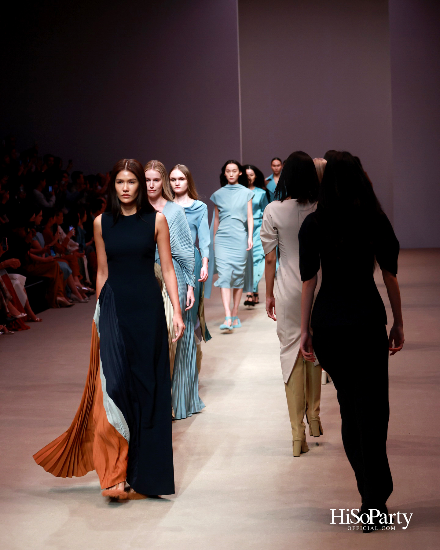 ASAVA @Siam Paragon Bangkok International Fashion Week 2025