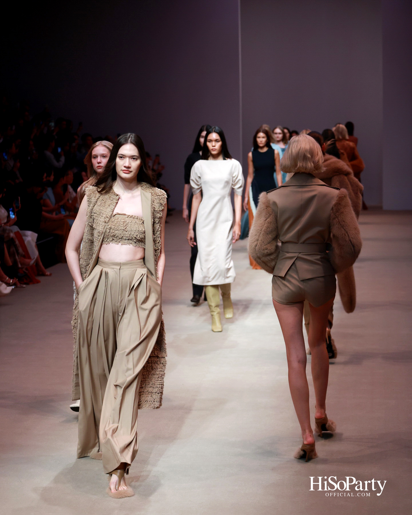 ASAVA @Siam Paragon Bangkok International Fashion Week 2025