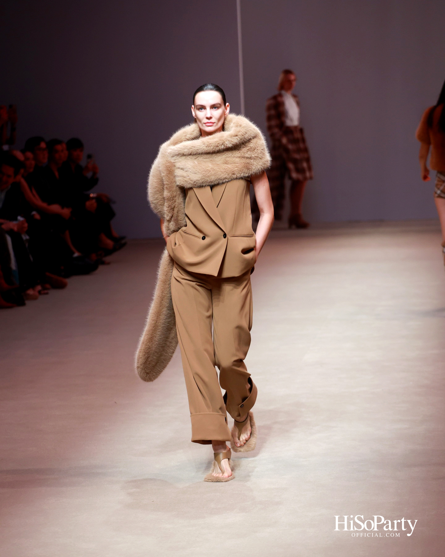 ASAVA @Siam Paragon Bangkok International Fashion Week 2025