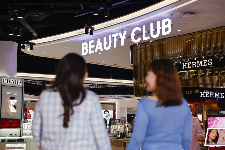 คิง เพาเวอร์ ฉลอง 36 ปี เปิดตัว 'POWER PASS' พร้อม เจฟ ซาเตอร์ และอาโป ณัฐวิญญ์ จุดพลังการช้อปเหนือขีดจำกัด