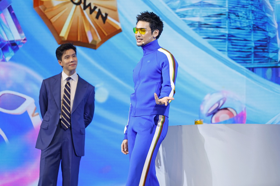 คิง เพาเวอร์ ฉลอง 36 ปี เปิดตัว 'POWER PASS' พร้อม เจฟ ซาเตอร์ และอาโป ณัฐวิญญ์ จุดพลังการช้อปเหนือขีดจำกัด