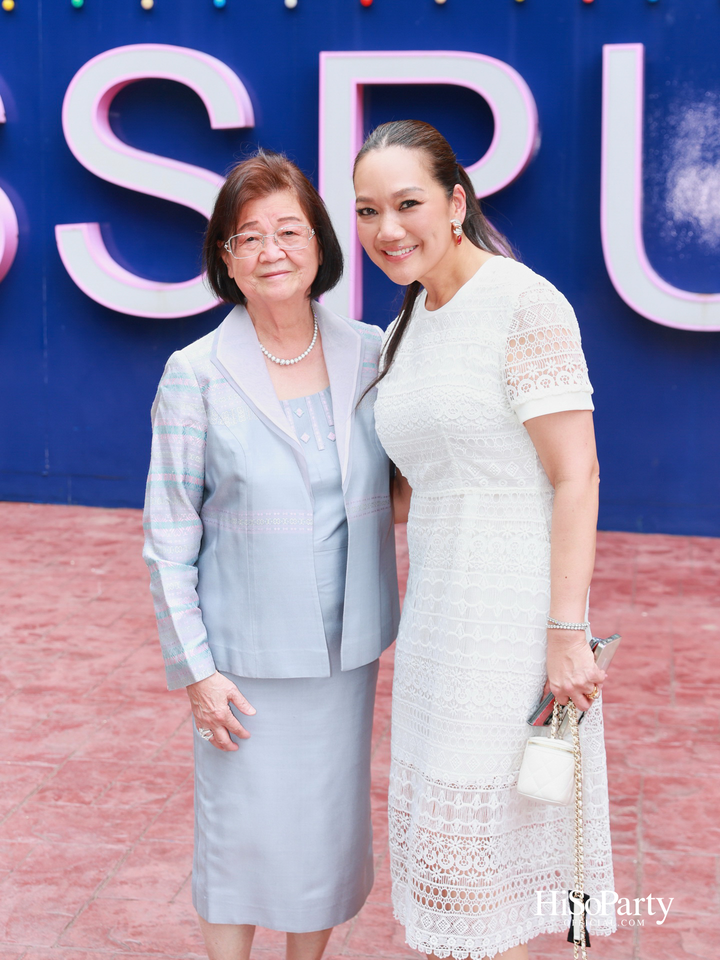 ดร.อุษณีย์ มหากิจศิริ ลีโอณีโอ ได้รับเกียรติคุณบัณฑิตกิตติมศักดิ์ จากมหาวิทยาลัยราชภัฏสวนสุนันทา ประจำปีการศึกษา 2566