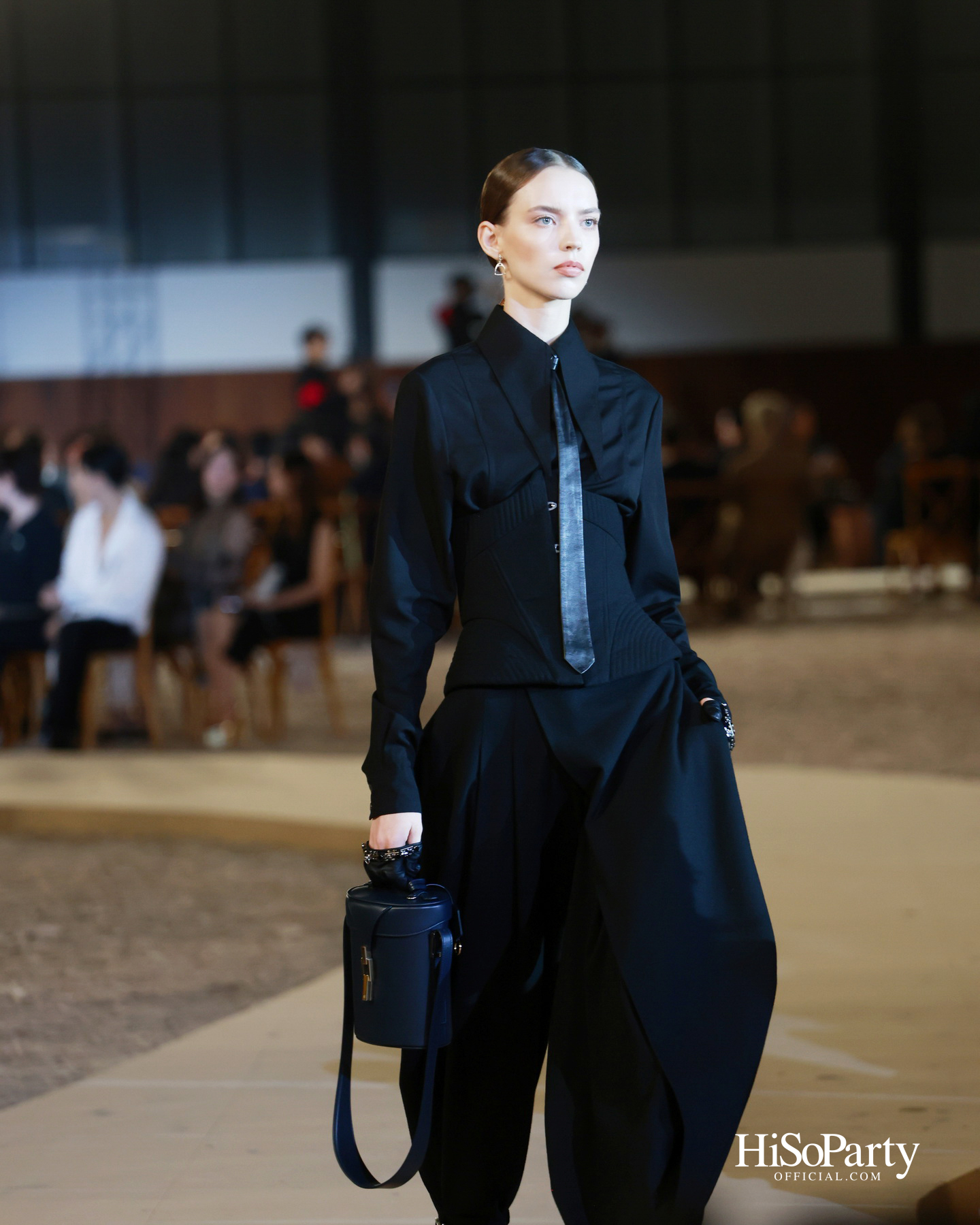 SIRIVANNAVARI จัดแสดงแฟชั่นโชว์คอลเลกชัน Autumn-Winter 2025/26 ถ่ายทอดมรดกแห่งโลกอีเควสเทรียนสู่แฟชั่นร่วมสมัย