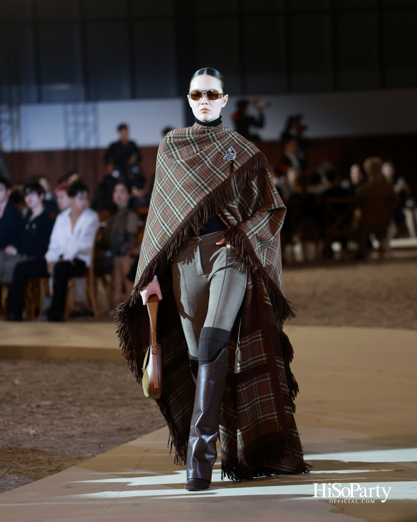 SIRIVANNAVARI จัดแสดงแฟชั่นโชว์คอลเลกชัน Autumn-Winter 2025/26 ถ่ายทอดมรดกแห่งโลกอีเควสเทรียนสู่แฟชั่นร่วมสมัย