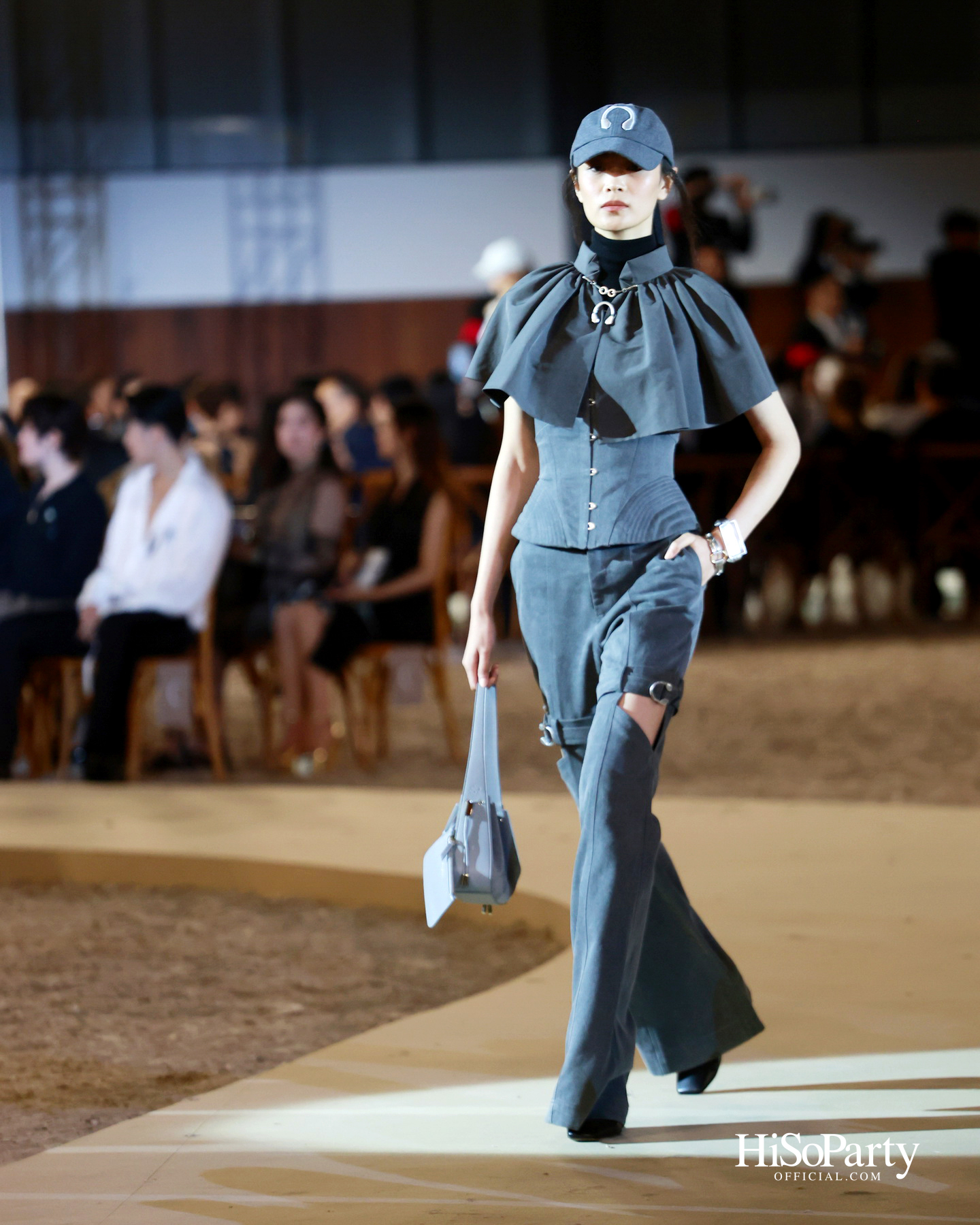 SIRIVANNAVARI จัดแสดงแฟชั่นโชว์คอลเลกชัน Autumn-Winter 2025/26 ถ่ายทอดมรดกแห่งโลกอีเควสเทรียนสู่แฟชั่นร่วมสมัย