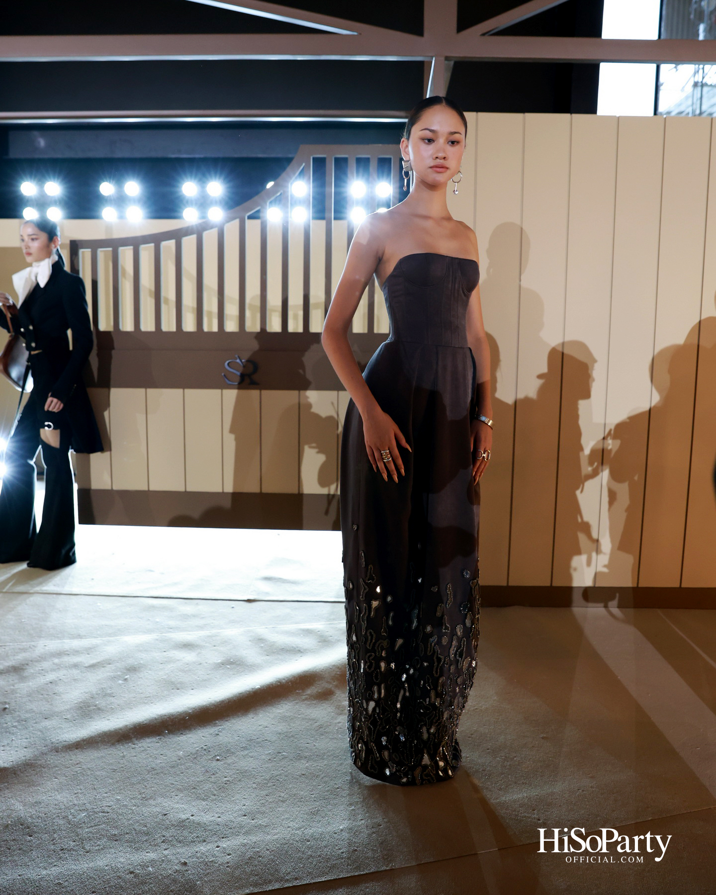 SIRIVANNAVARI จัดแสดงแฟชั่นโชว์คอลเลกชัน Autumn-Winter 2025/26 ถ่ายทอดมรดกแห่งโลกอีเควสเทรียนสู่แฟชั่นร่วมสมัย