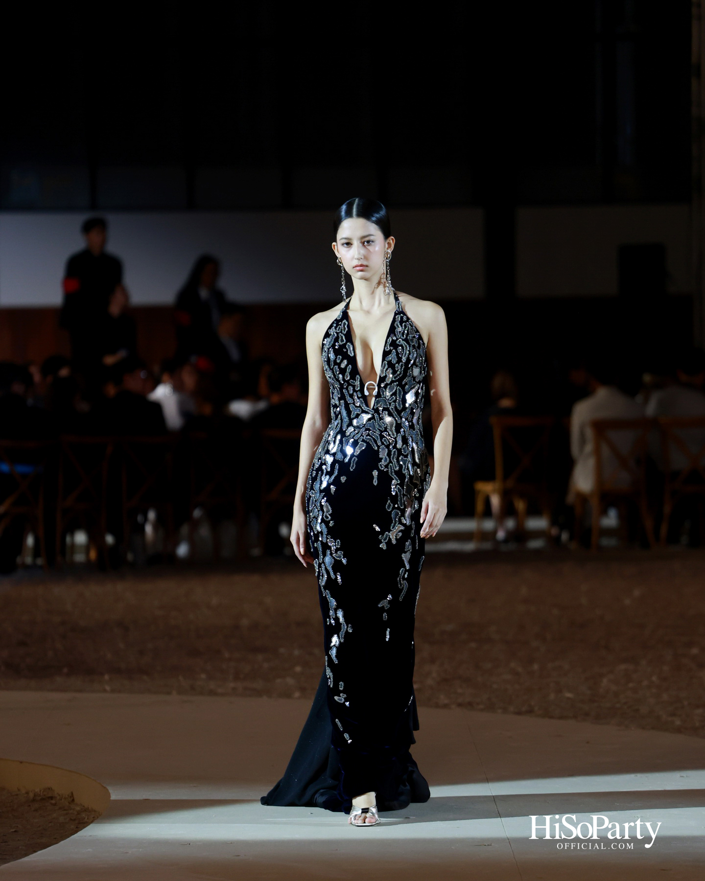 SIRIVANNAVARI จัดแสดงแฟชั่นโชว์คอลเลกชัน Autumn-Winter 2025/26 ถ่ายทอดมรดกแห่งโลกอีเควสเทรียนสู่แฟชั่นร่วมสมัย