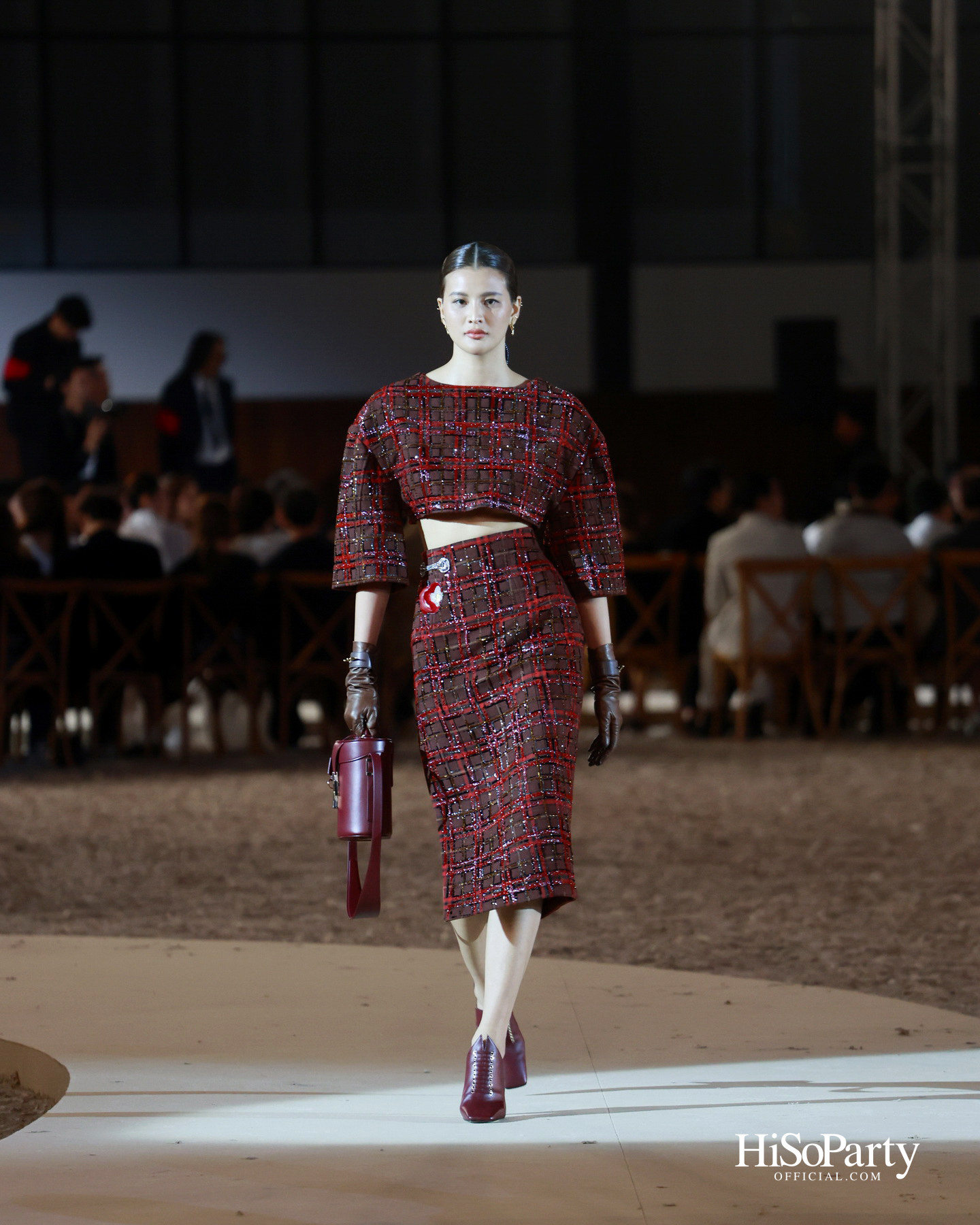 SIRIVANNAVARI จัดแสดงแฟชั่นโชว์คอลเลกชัน Autumn-Winter 2025/26 ถ่ายทอดมรดกแห่งโลกอีเควสเทรียนสู่แฟชั่นร่วมสมัย