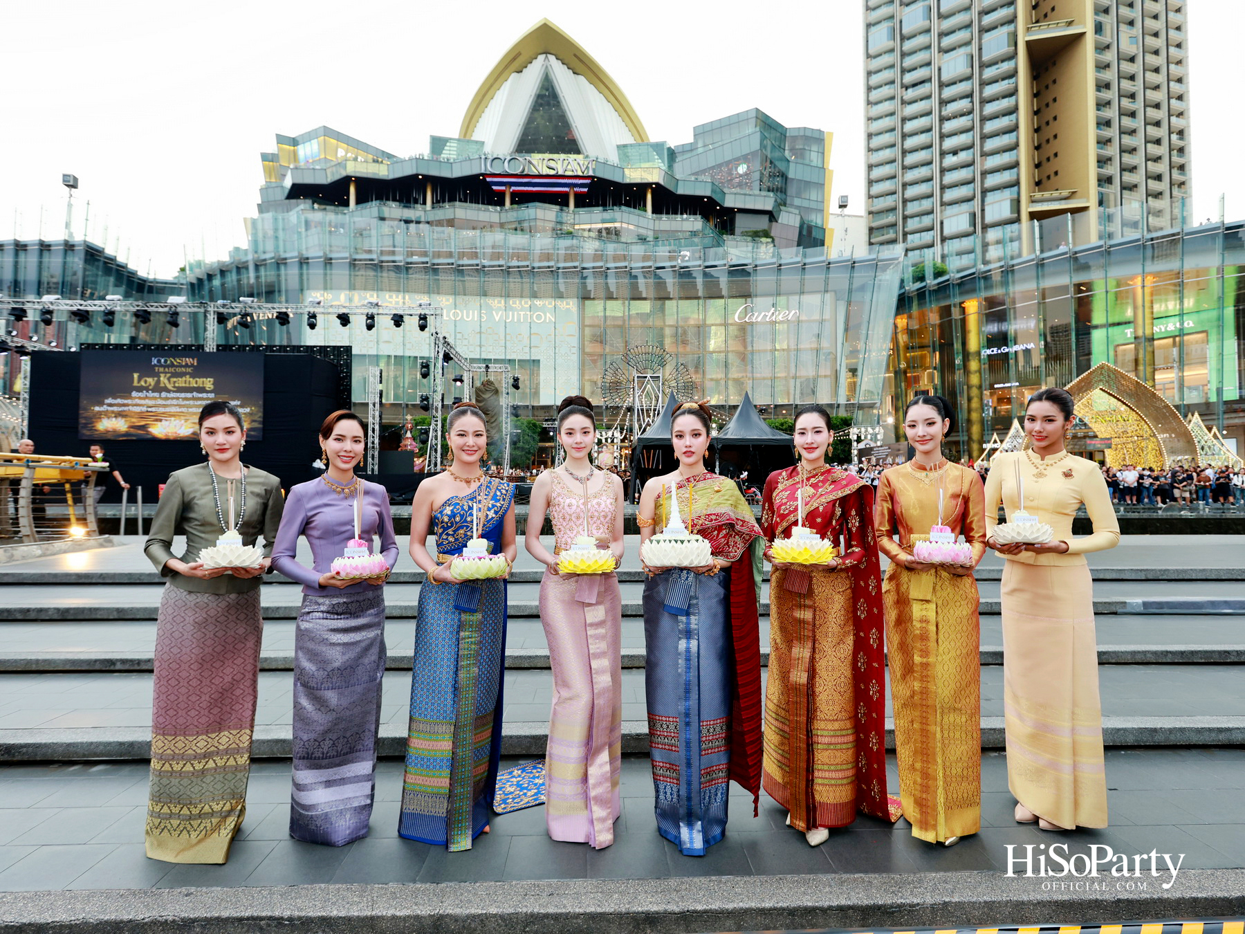 ไอคอนสยามจัดงาน ‘ICONSIAM THAICONIC LOY KRATHONG 2025’ ร้อยใจไทยรักษ์เจ้าพระยา น้อมรำลึกในพระมหากรุณาธิคุณสมเด็จพระพันปีหลวง