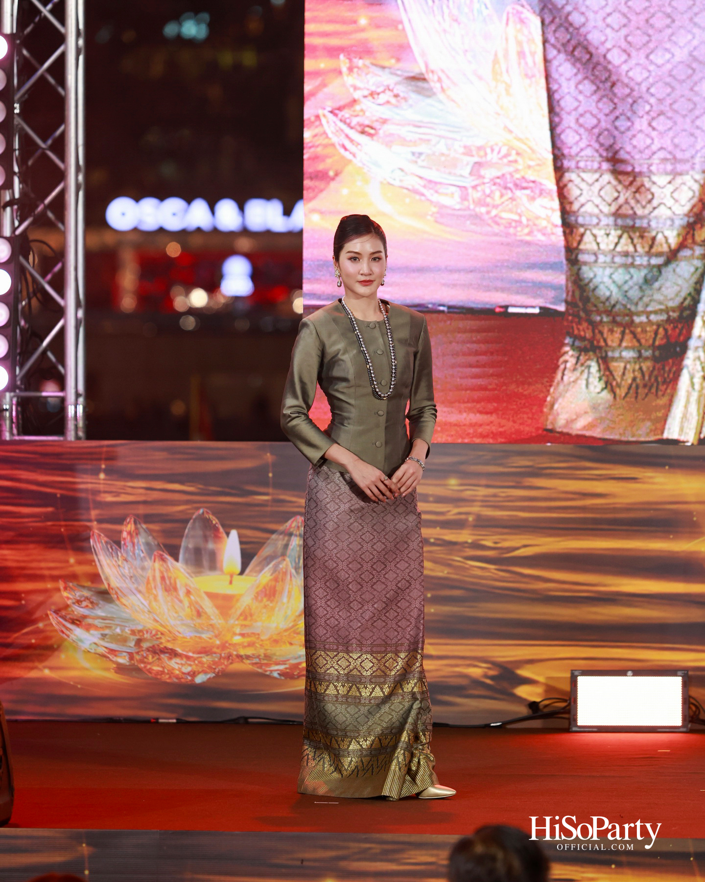 ไอคอนสยามจัดงาน ‘ICONSIAM THAICONIC LOY KRATHONG 2025’ ร้อยใจไทยรักษ์เจ้าพระยา น้อมรำลึกในพระมหากรุณาธิคุณสมเด็จพระพันปีหลวง
