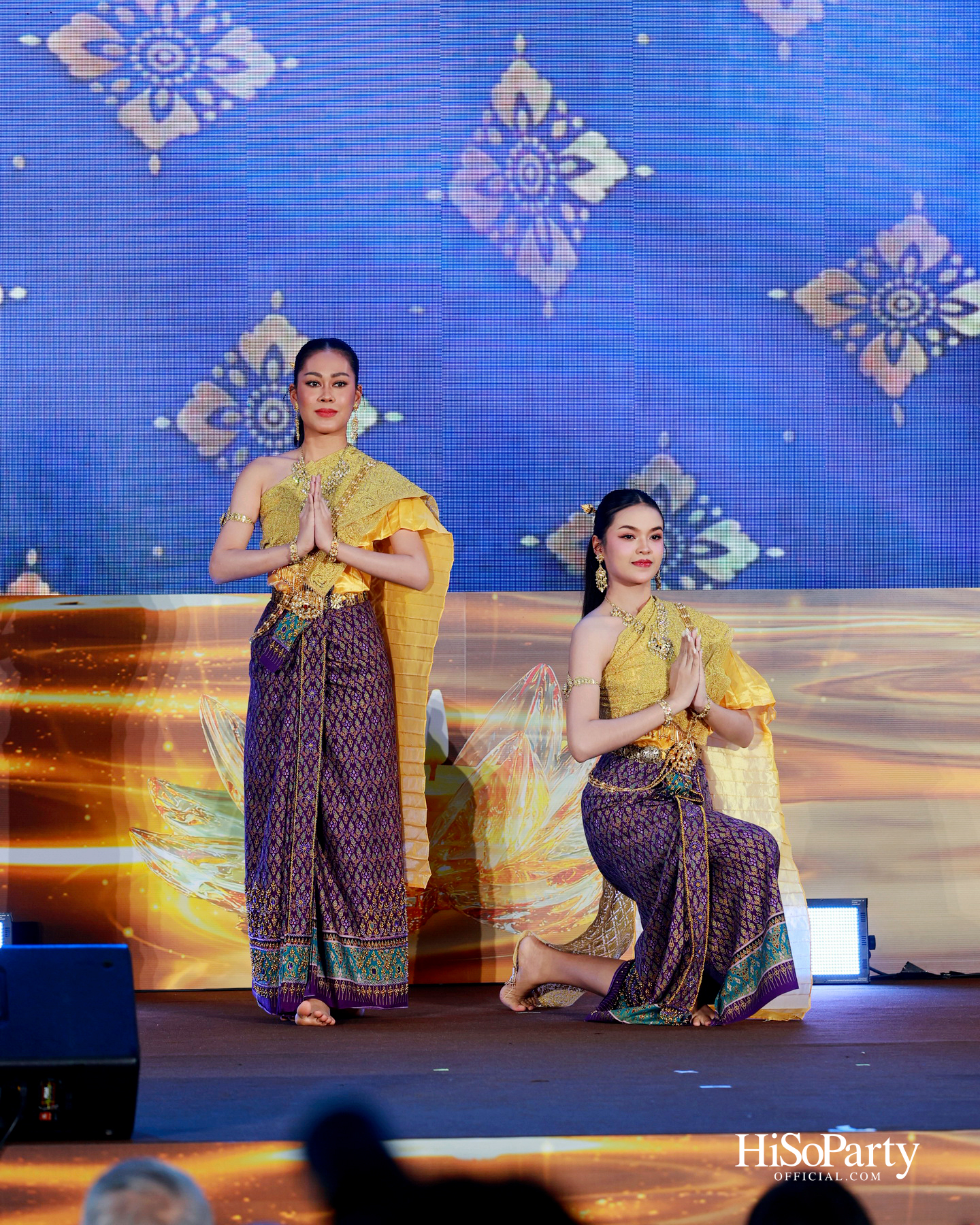 ไอคอนสยามจัดงาน ‘ICONSIAM THAICONIC LOY KRATHONG 2025’ ร้อยใจไทยรักษ์เจ้าพระยา น้อมรำลึกในพระมหากรุณาธิคุณสมเด็จพระพันปีหลวง