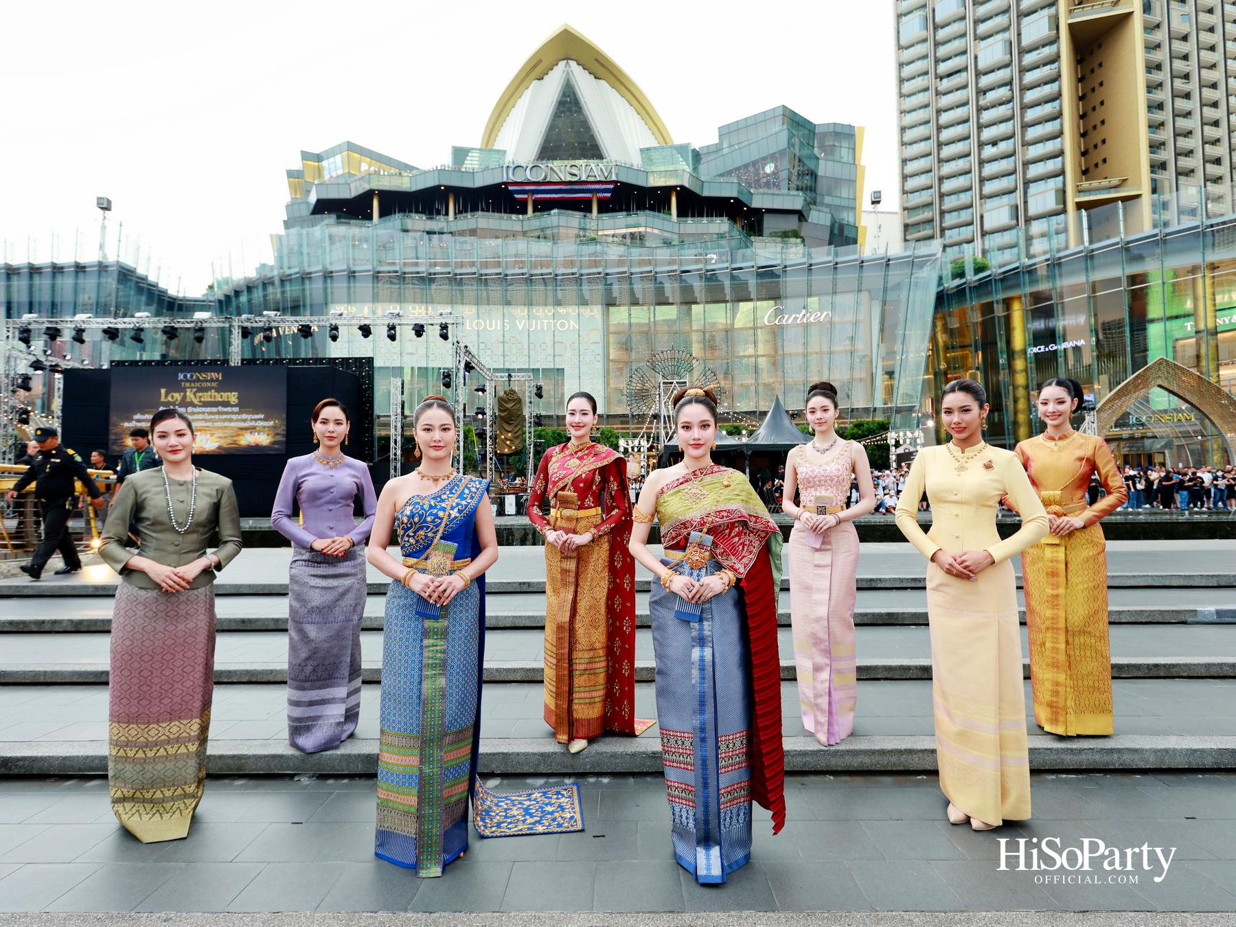 ไอคอนสยามจัดงาน ‘ICONSIAM THAICONIC LOY KRATHONG 2025’ ร้อยใจไทยรักษ์เจ้าพระยา น้อมรำลึกในพระมหากรุณาธิคุณสมเด็จพระพันปีหลวง