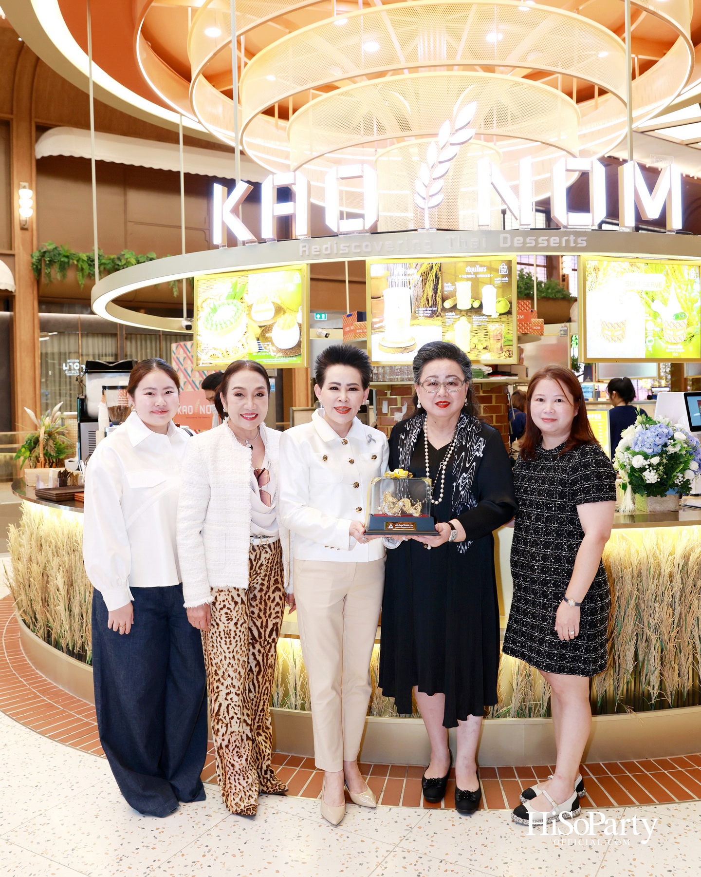 KAO NOM (ข้าวนม) ขนมไทยร่วมสมัย เครือเดียวกับ Kyo Roll En เปิดตัวอย่างเป็นทางการ ณ Dusit Central Park