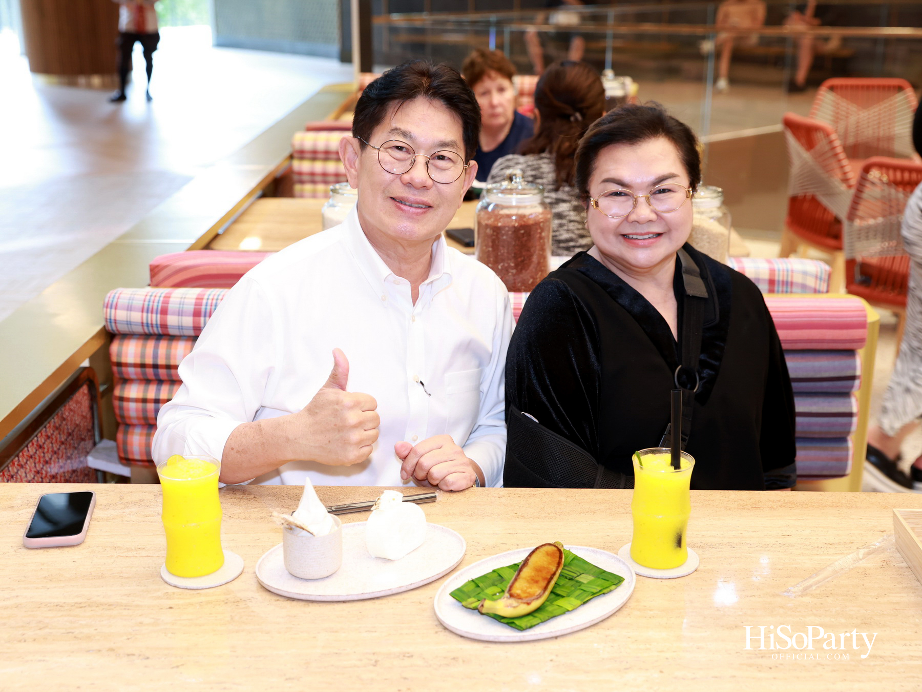 KAO NOM (ข้าวนม) ขนมไทยร่วมสมัย เครือเดียวกับ Kyo Roll En เปิดตัวอย่างเป็นทางการ ณ Dusit Central Park