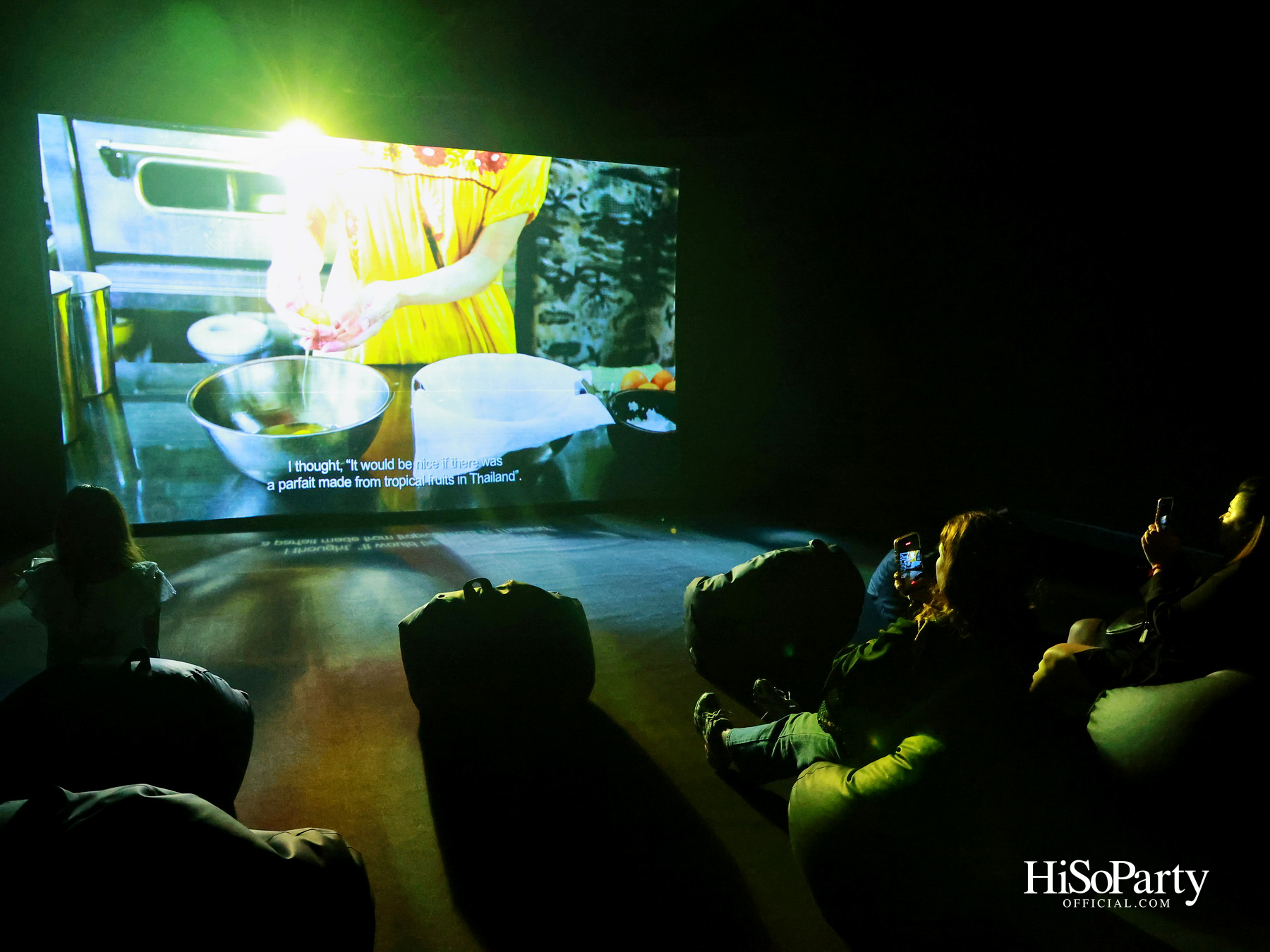 หยดทองแห่งกาลเวลา ‘Golden Teardrop (2025)’ โดย อริญชย์ รุ่งแจ้ง ณ MOCA BANGKOK