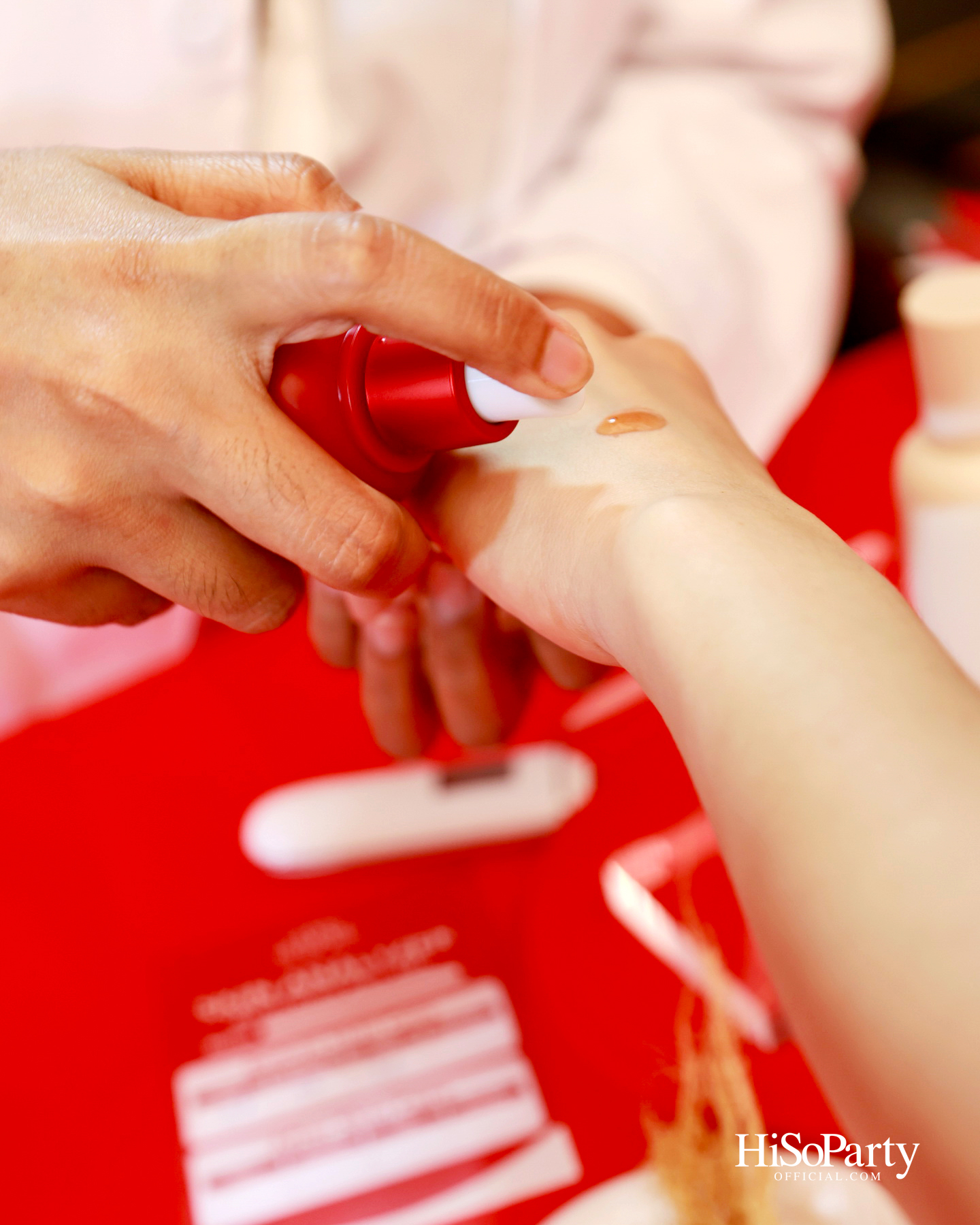 ‘Sewa Glow Reborn – Awaken Your Skin’s Power’ เปิดตัวพรีเซนเตอร์คนใหม่ ‘เจนเย่–เมธิกา’ พร้อมเผยโฉม 2 น้ำตบฮีโร่รุ่นล่าสุด