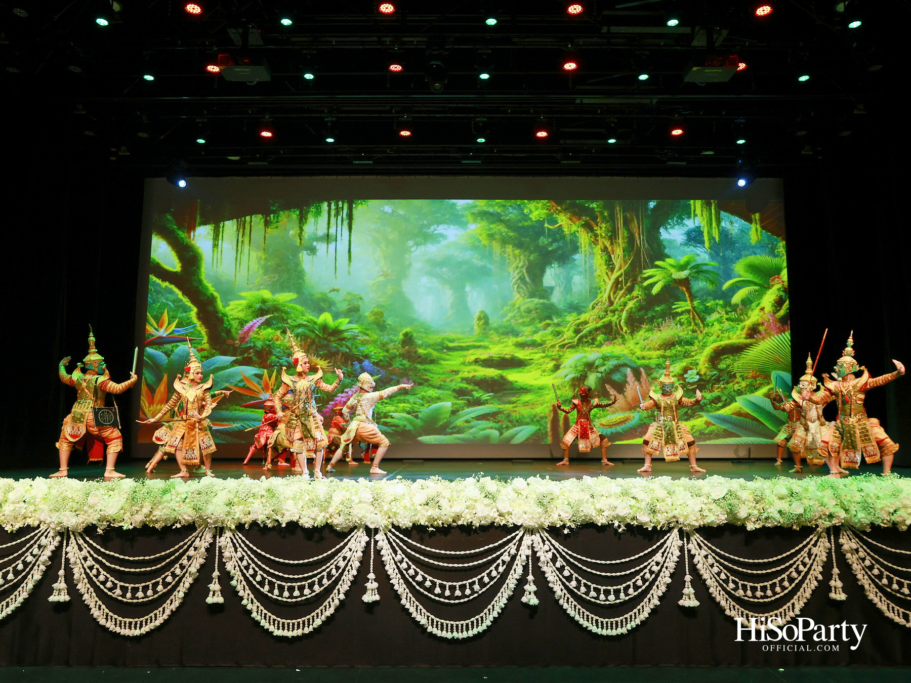 พิธีรำลึกถวายพระเกียรติ สมเด็จพระนางเจ้าสิริกิติ์ พระบรมราชินีนาถ พระบรมราชชนนีพันปีหลวง ณ โรงเรียนสถานศึกษานานาชาติ (ISB) 