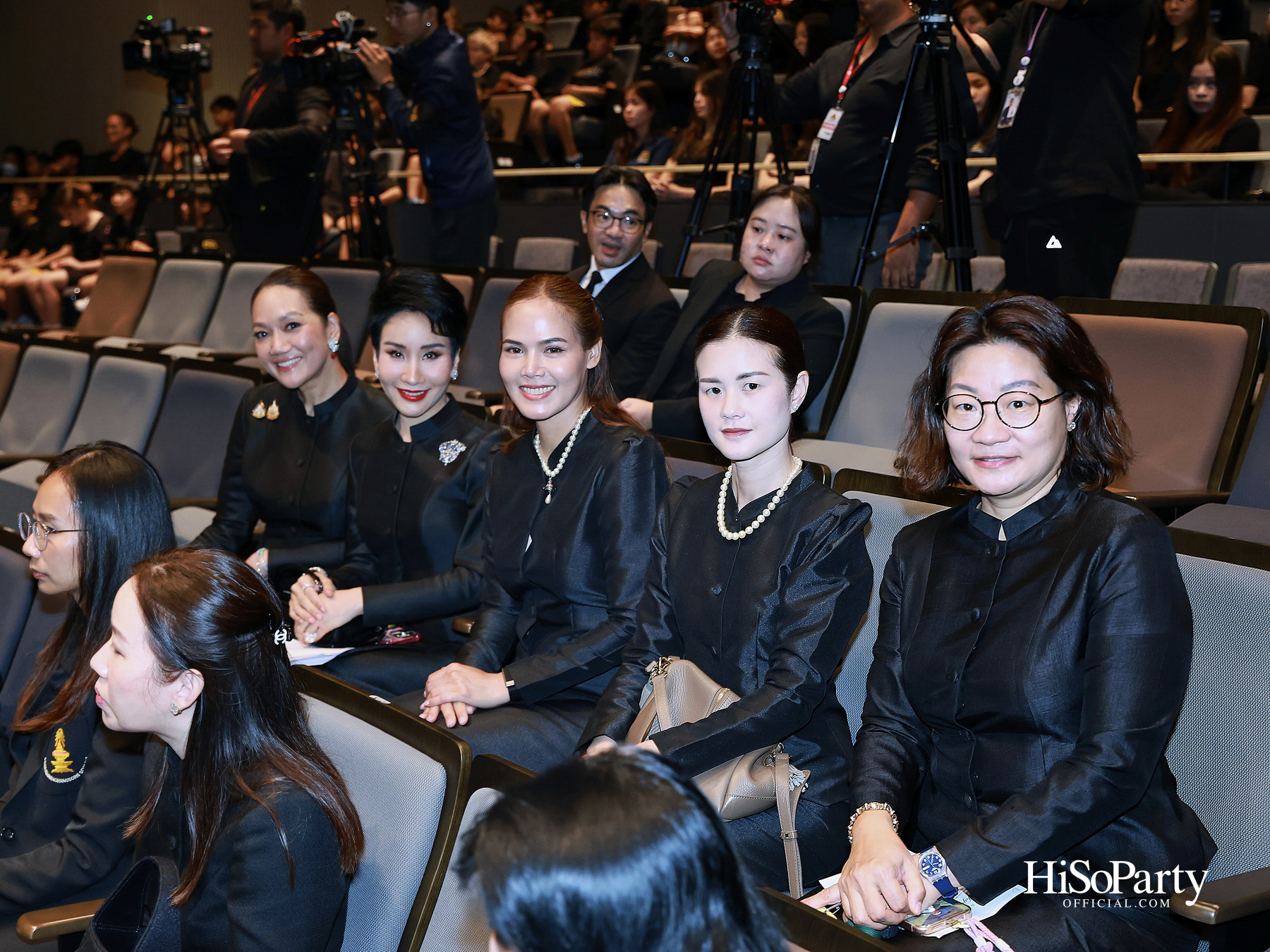 พิธีรำลึกถวายพระเกียรติ สมเด็จพระนางเจ้าสิริกิติ์ พระบรมราชินีนาถ พระบรมราชชนนีพันปีหลวง ณ โรงเรียนสถานศึกษานานาชาติ (ISB) 