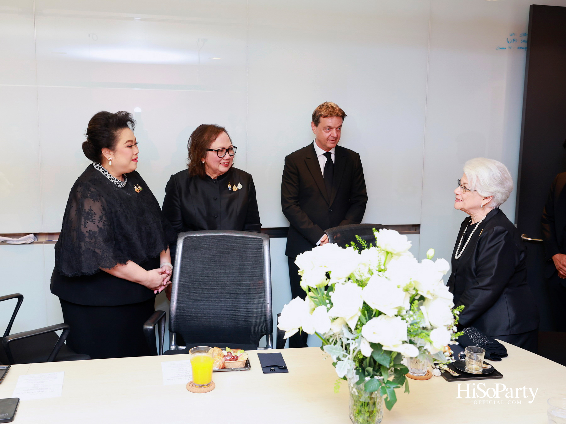 พิธีรำลึกถวายพระเกียรติ สมเด็จพระนางเจ้าสิริกิติ์ พระบรมราชินีนาถ พระบรมราชชนนีพันปีหลวง ณ โรงเรียนสถานศึกษานานาชาติ (ISB) 