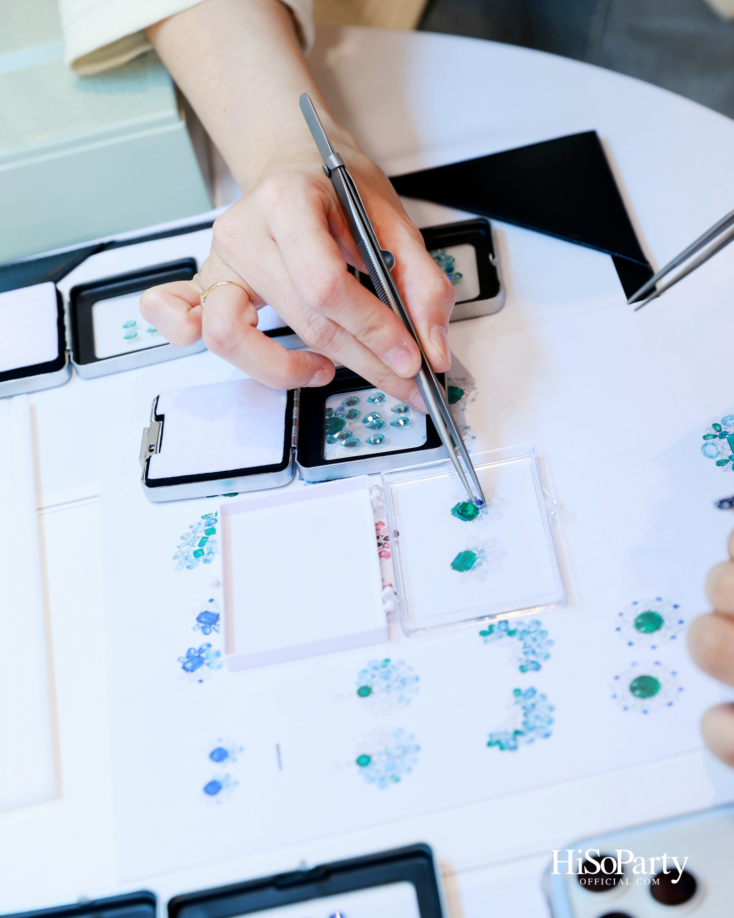 GEMS PAVILION จัดงาน ‘The Art of Celebration’ Exclusive Private Trunk Show 