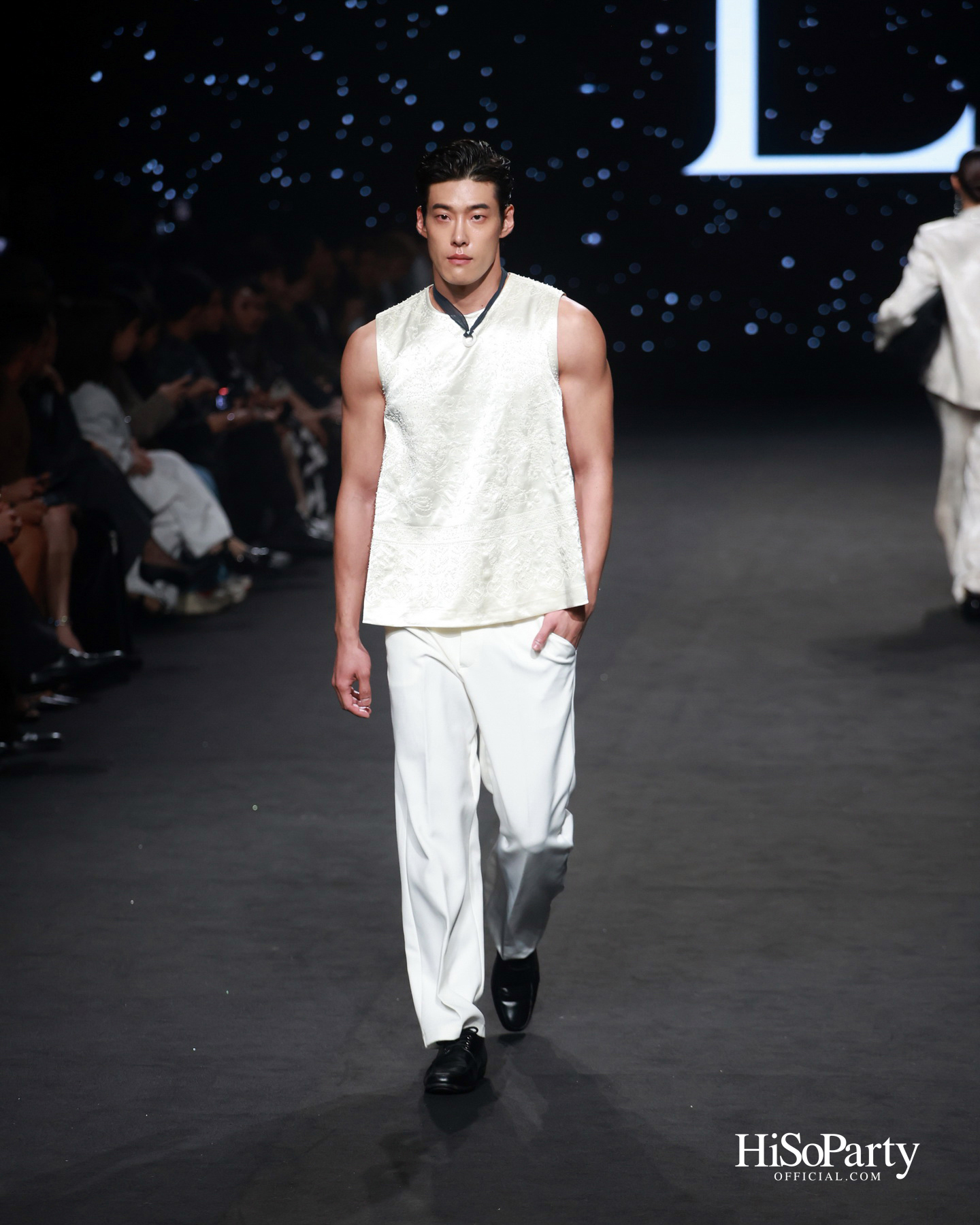 EVERYWEEK.OUTFIT @ELLE FASHION WEEK 2025