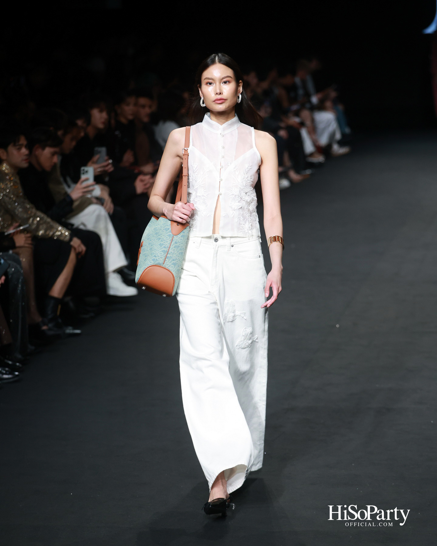 EVERYWEEK.OUTFIT @ELLE FASHION WEEK 2025