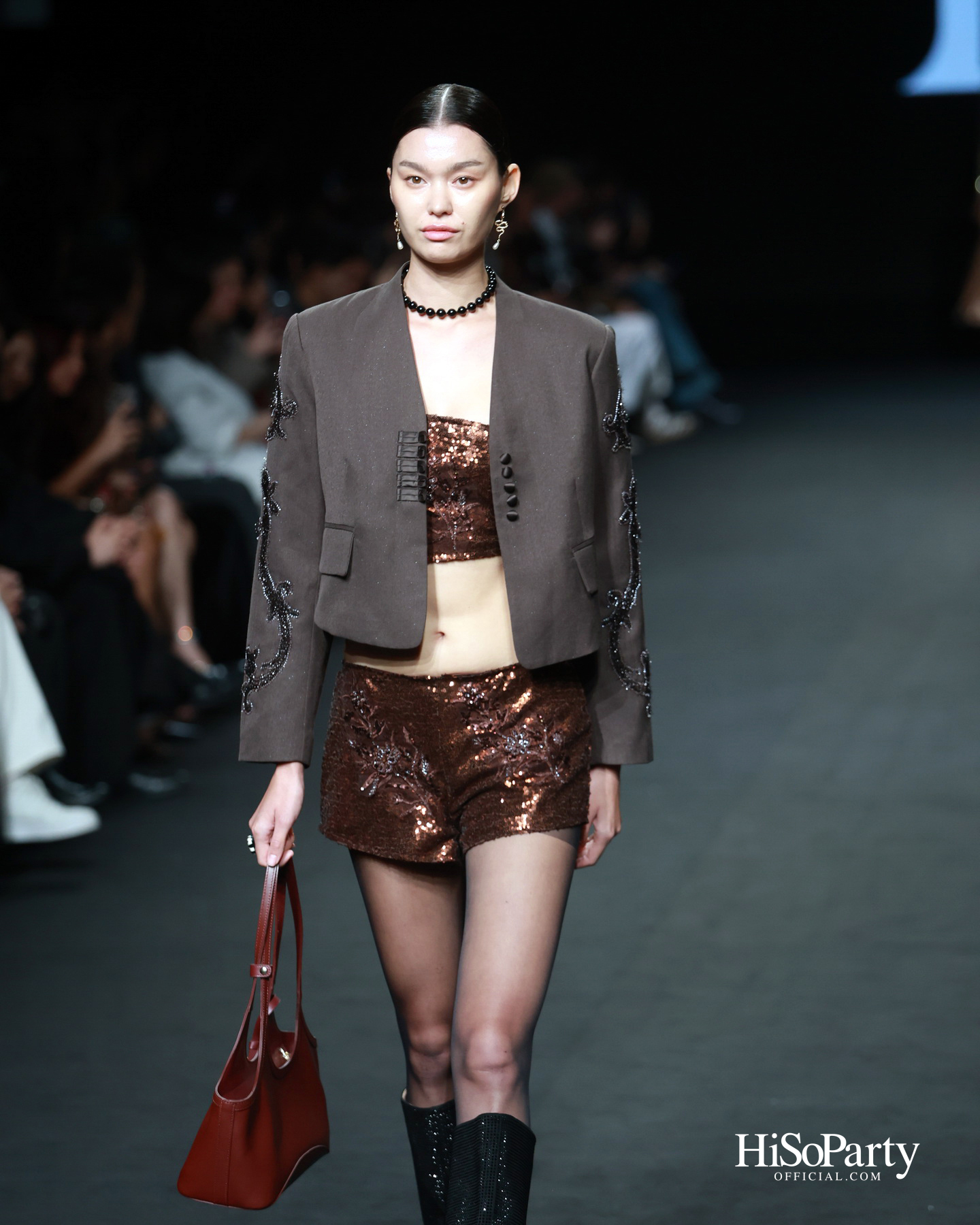 EVERYWEEK.OUTFIT @ELLE FASHION WEEK 2025