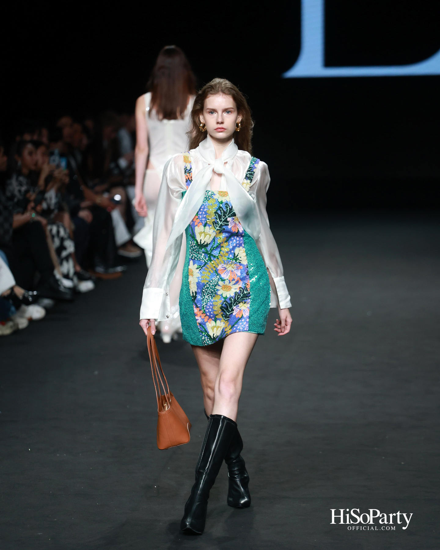 EVERYWEEK.OUTFIT @ELLE FASHION WEEK 2025