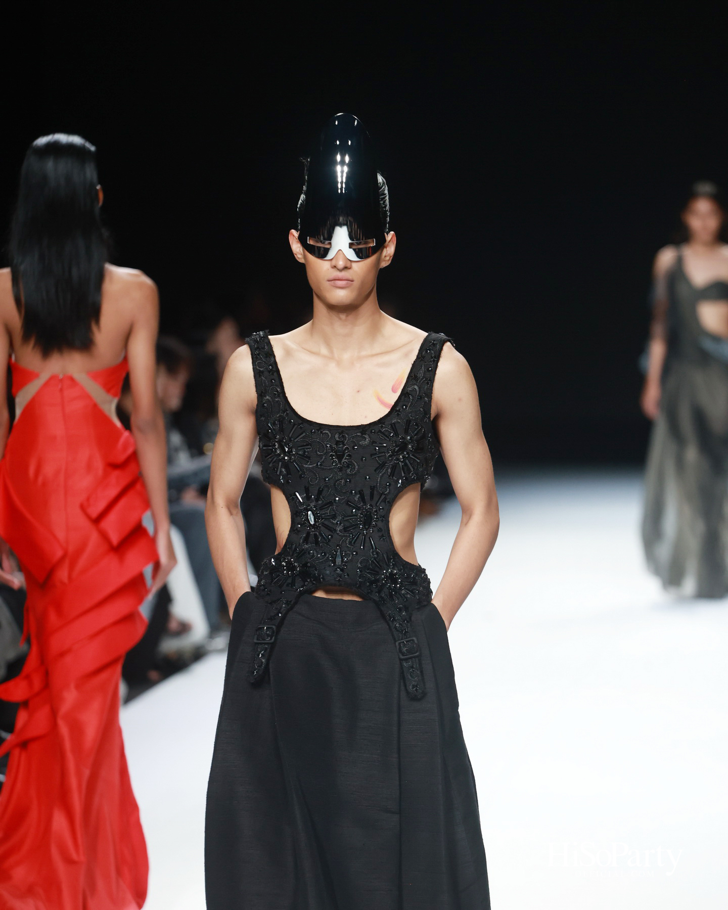 THEATRE @ELLE FASHION WEEK 2025