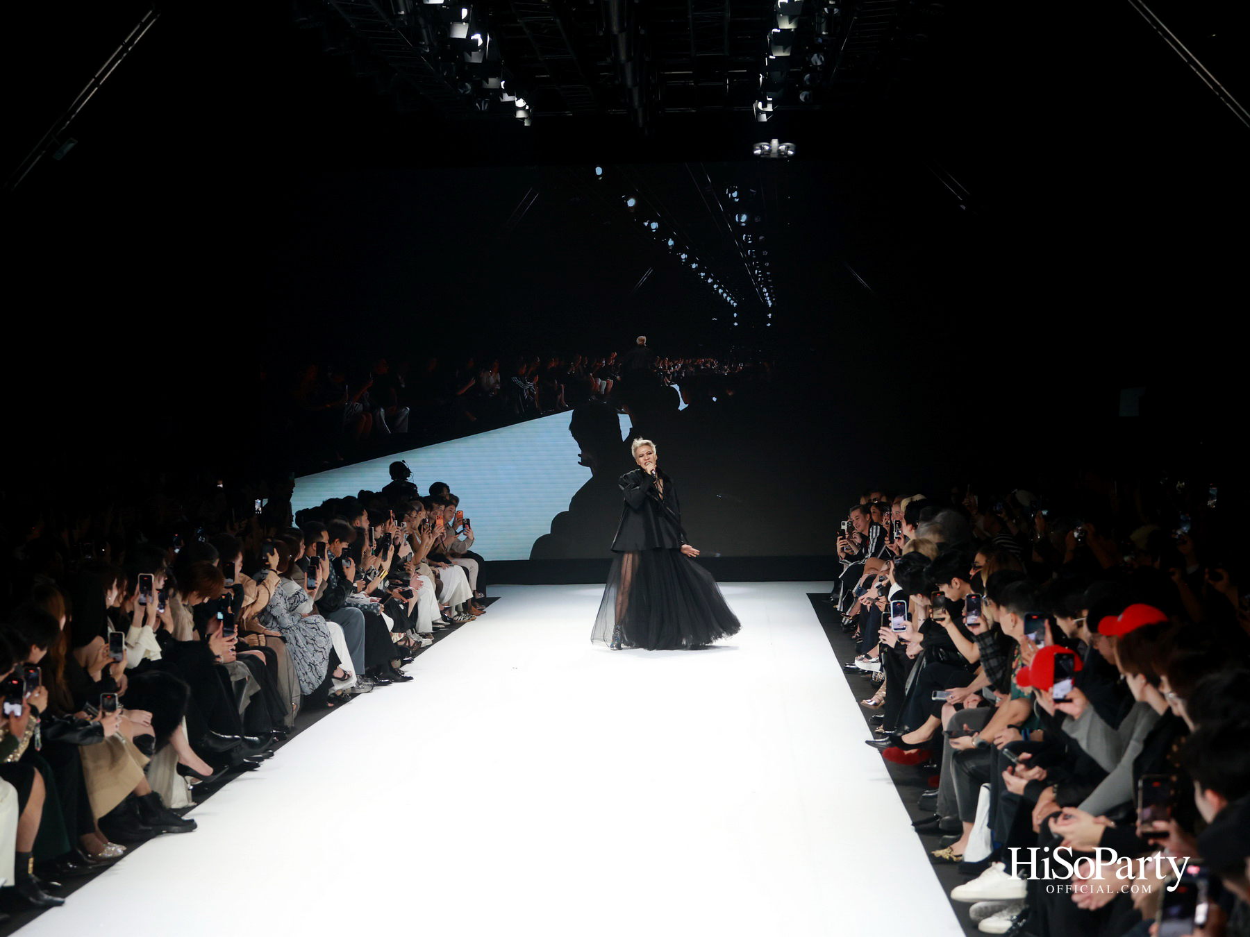 THEATRE @ELLE FASHION WEEK 2025