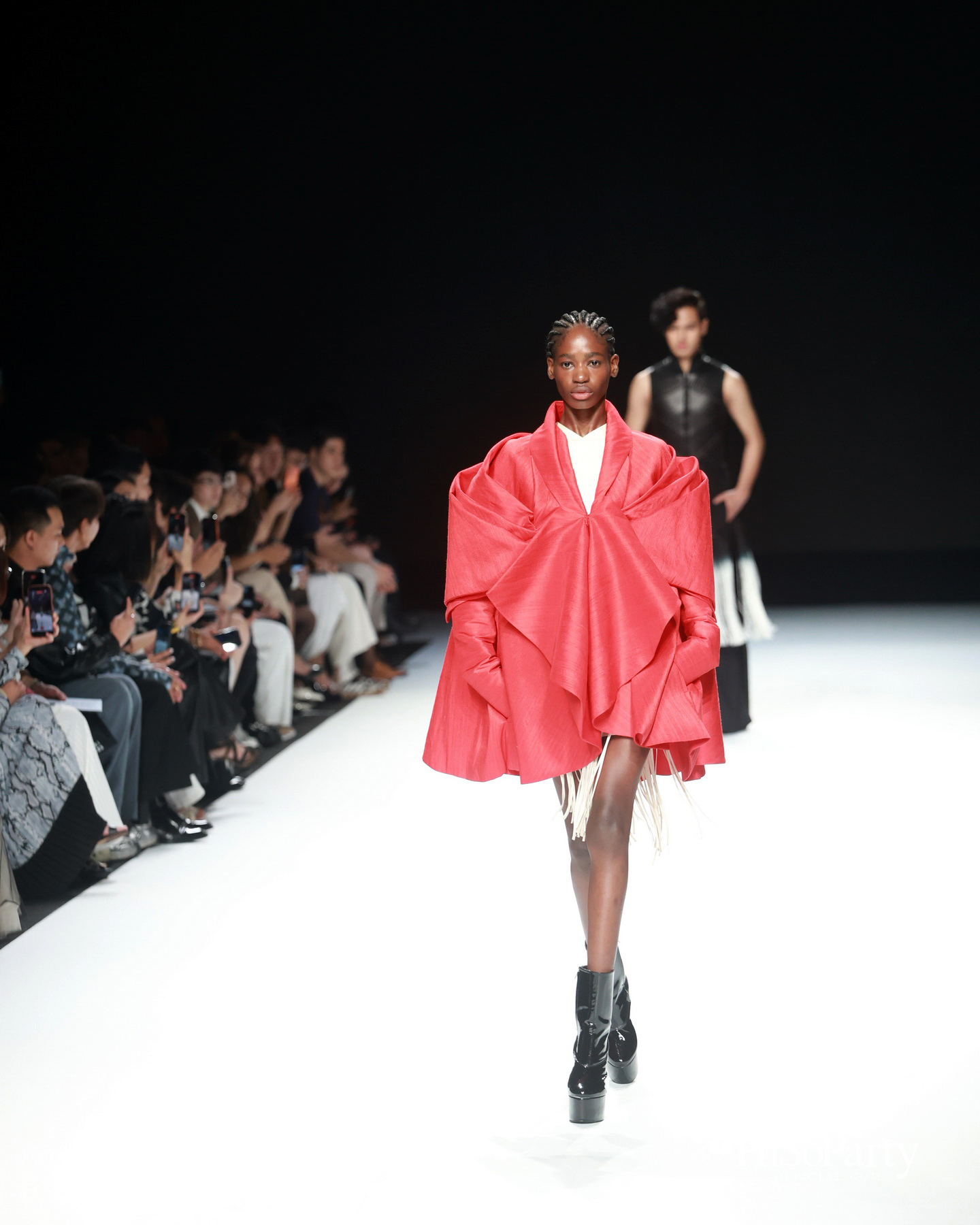 THEATRE @ELLE FASHION WEEK 2025