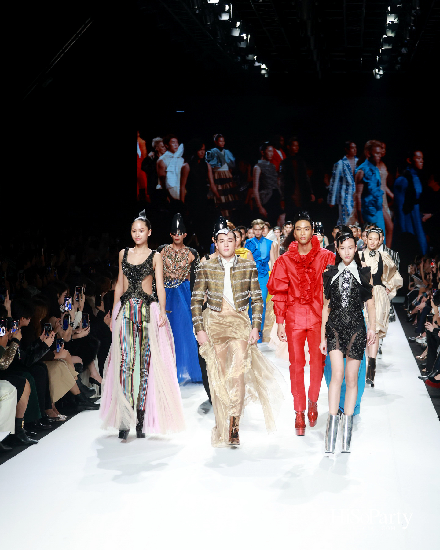 THEATRE @ELLE FASHION WEEK 2025