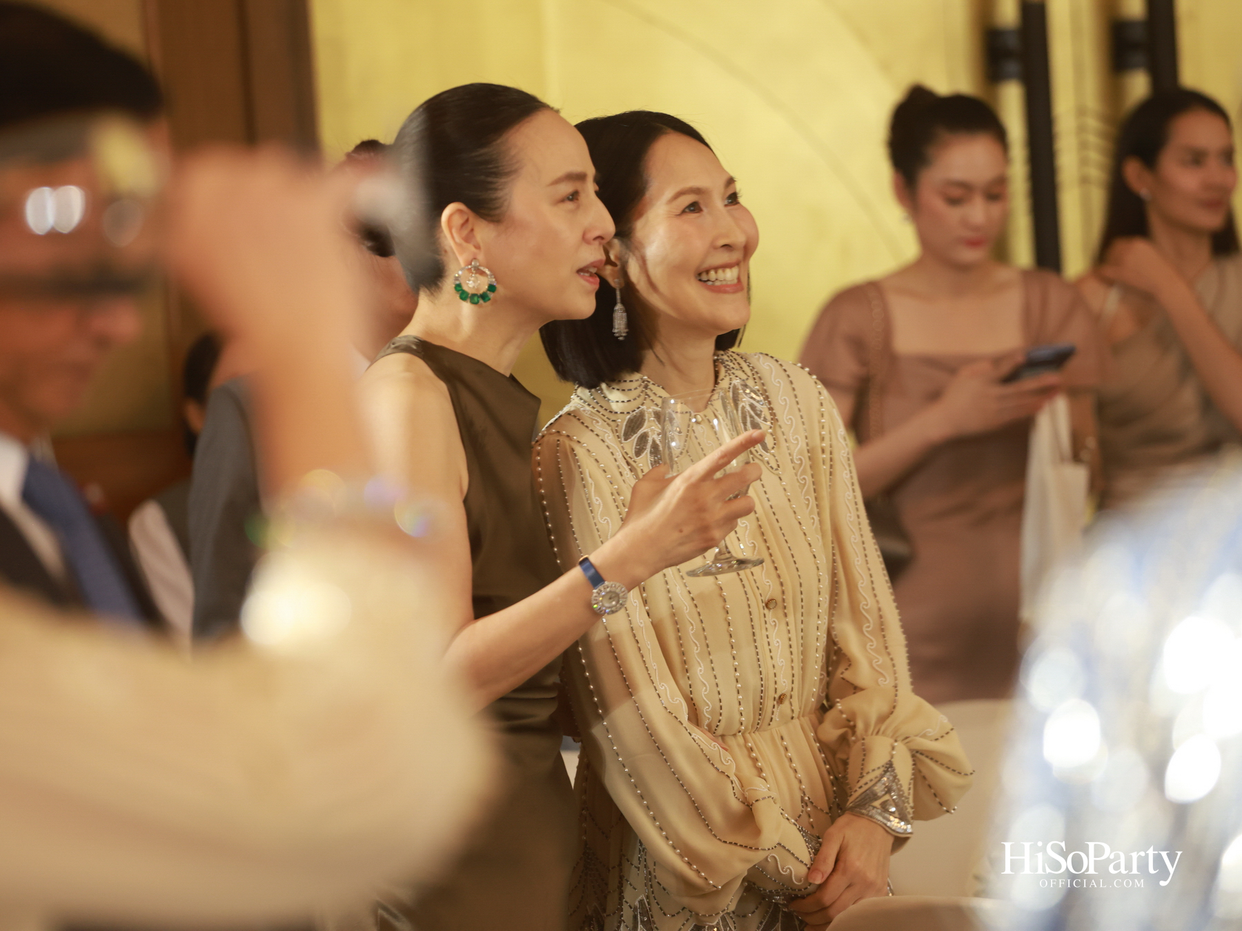 งานฉลองมงคลสมรส คุณพิมพ์ประพัทธ์ สนิทวงศ์ ณ อยุธยา - คุณทยา อุทโยภาศ ณ ดิ แอทธินี โฮเทล แบงค็อก