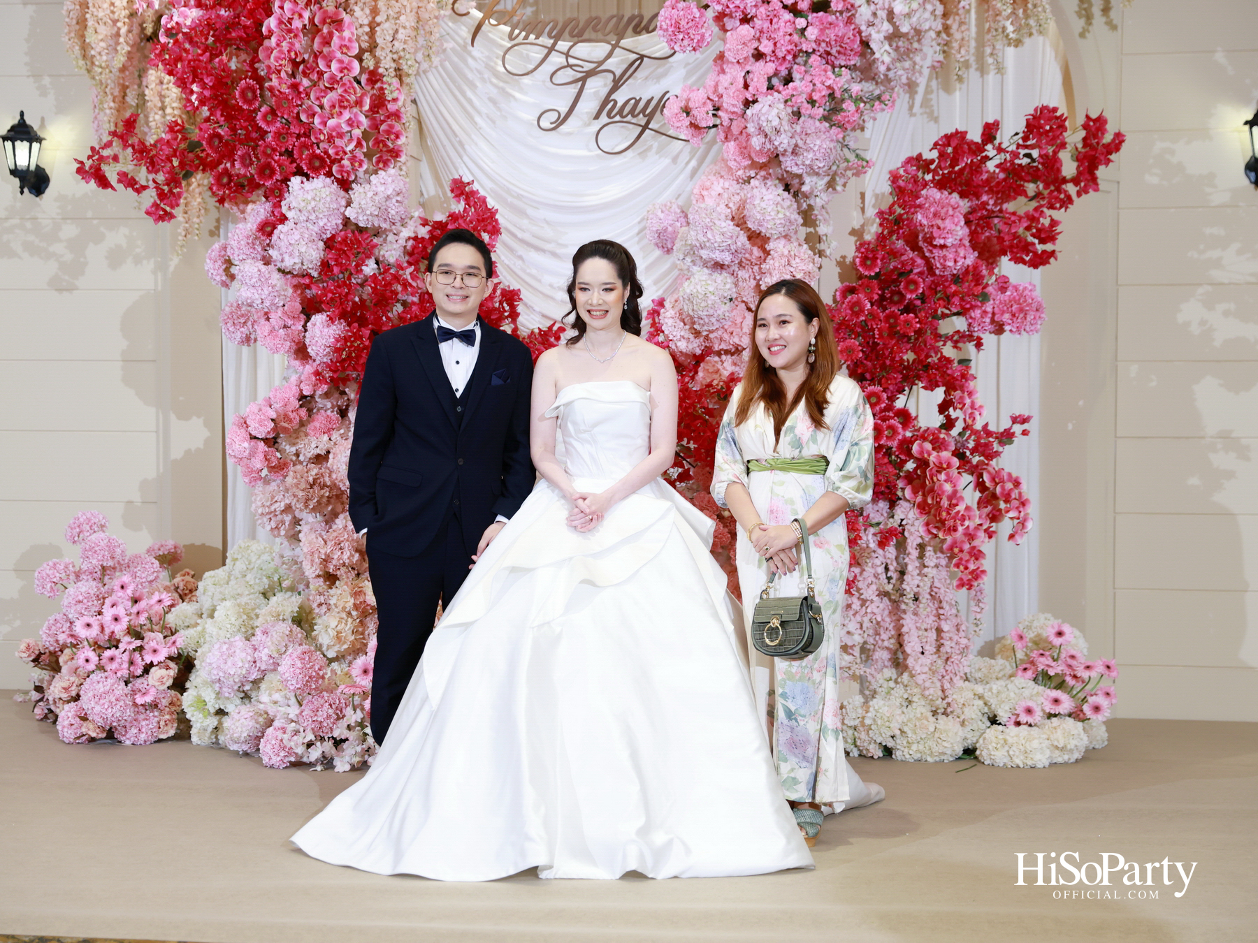 งานฉลองมงคลสมรส คุณพิมพ์ประพัทธ์ สนิทวงศ์ ณ อยุธยา - คุณทยา อุทโยภาศ ณ ดิ แอทธินี โฮเทล แบงค็อก