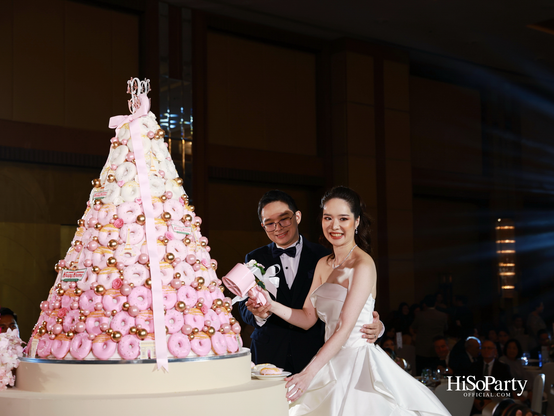 งานฉลองมงคลสมรส คุณพิมพ์ประพัทธ์ สนิทวงศ์ ณ อยุธยา - คุณทยา อุทโยภาศ ณ ดิ แอทธินี โฮเทล แบงค็อก