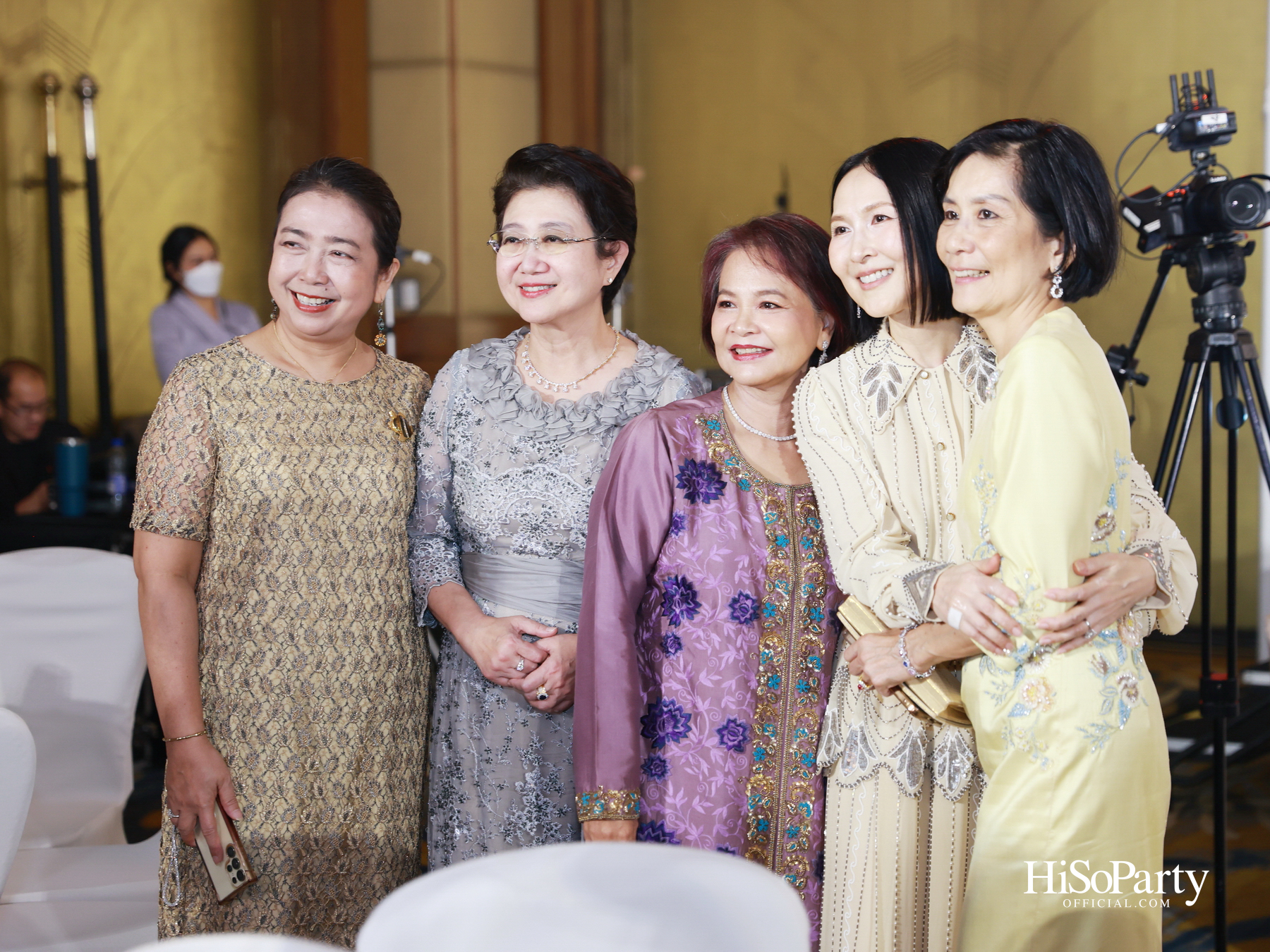 งานฉลองมงคลสมรส คุณพิมพ์ประพัทธ์ สนิทวงศ์ ณ อยุธยา - คุณทยา อุทโยภาศ ณ ดิ แอทธินี โฮเทล แบงค็อก