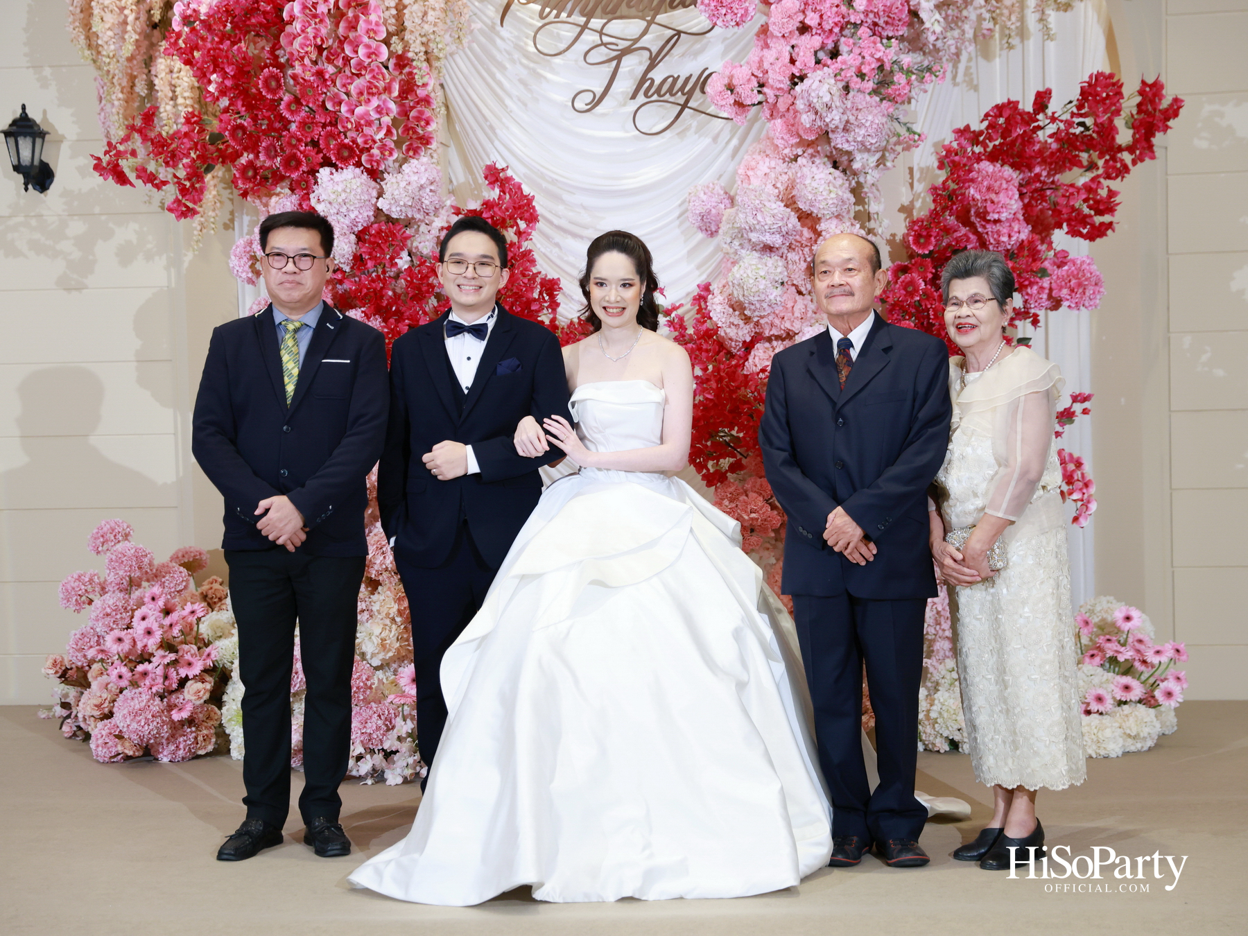 งานฉลองมงคลสมรส คุณพิมพ์ประพัทธ์ สนิทวงศ์ ณ อยุธยา - คุณทยา อุทโยภาศ ณ ดิ แอทธินี โฮเทล แบงค็อก