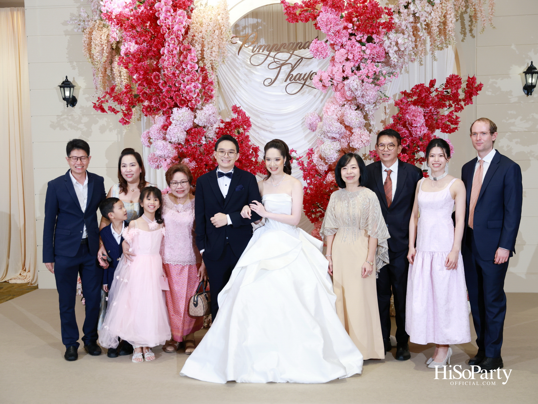 งานฉลองมงคลสมรส คุณพิมพ์ประพัทธ์ สนิทวงศ์ ณ อยุธยา - คุณทยา อุทโยภาศ ณ ดิ แอทธินี โฮเทล แบงค็อก