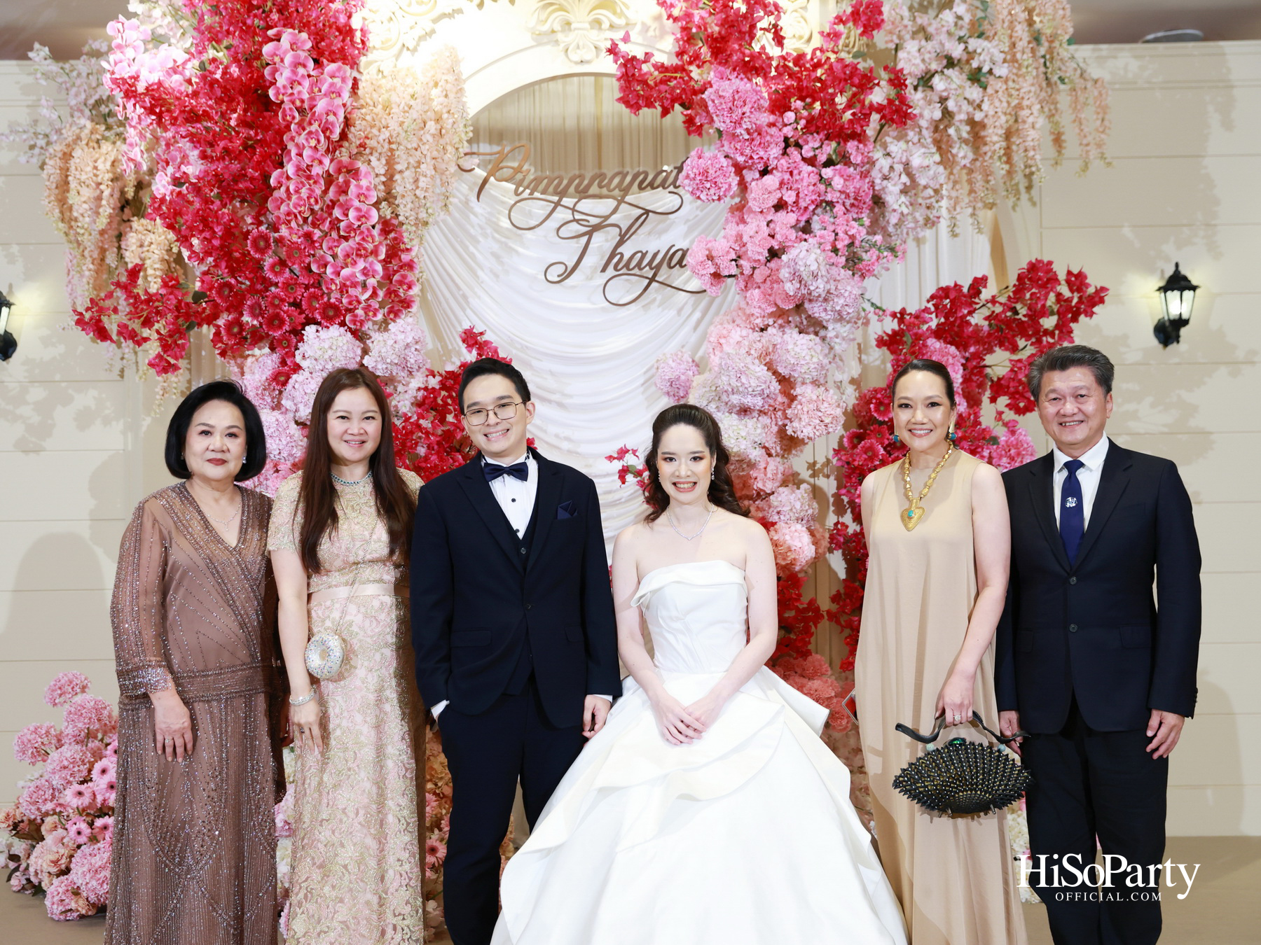 งานฉลองมงคลสมรส คุณพิมพ์ประพัทธ์ สนิทวงศ์ ณ อยุธยา - คุณทยา อุทโยภาศ ณ ดิ แอทธินี โฮเทล แบงค็อก