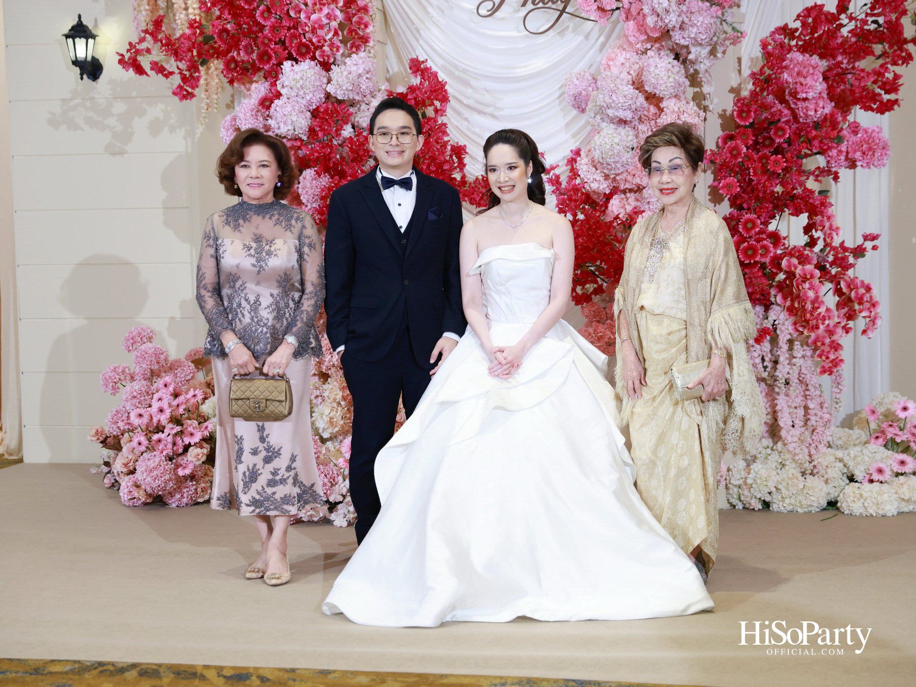 งานฉลองมงคลสมรส คุณพิมพ์ประพัทธ์ สนิทวงศ์ ณ อยุธยา - คุณทยา อุทโยภาศ ณ ดิ แอทธินี โฮเทล แบงค็อก