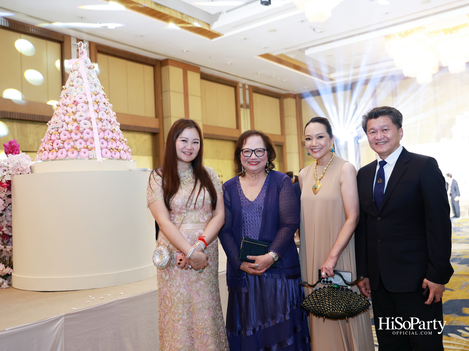 งานฉลองมงคลสมรส คุณพิมพ์ประพัทธ์ สนิทวงศ์ ณ อยุธยา - คุณทยา อุทโยภาศ ณ ดิ แอทธินี โฮเทล แบงค็อก