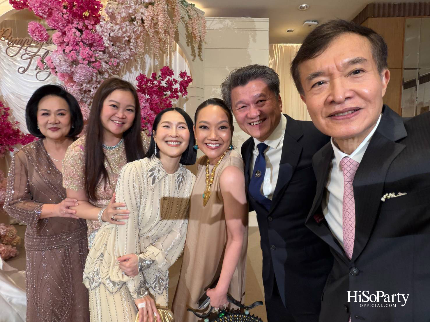 งานฉลองมงคลสมรส คุณพิมพ์ประพัทธ์ สนิทวงศ์ ณ อยุธยา - คุณทยา อุทโยภาศ ณ ดิ แอทธินี โฮเทล แบงค็อก