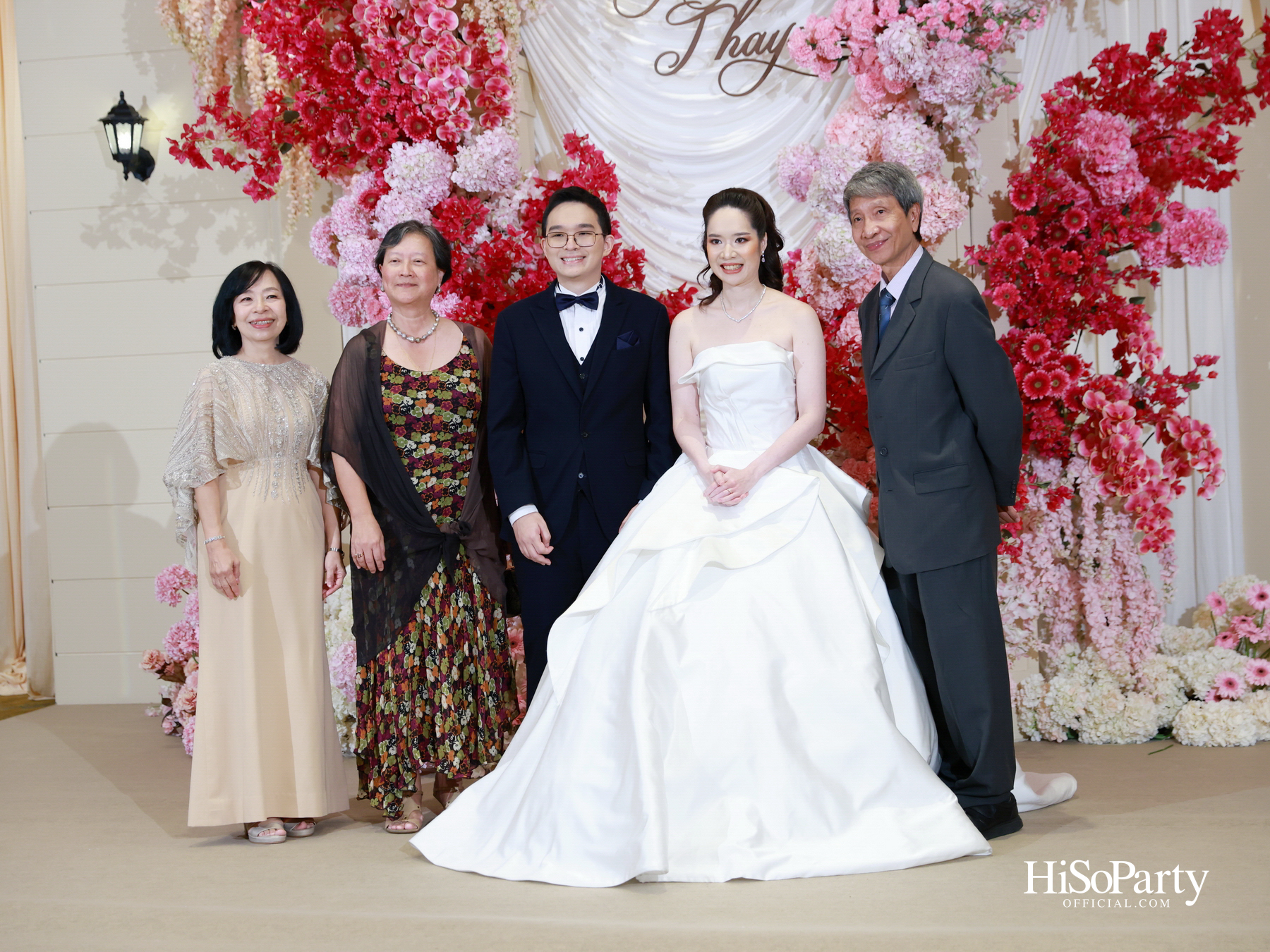 งานฉลองมงคลสมรส คุณพิมพ์ประพัทธ์ สนิทวงศ์ ณ อยุธยา - คุณทยา อุทโยภาศ ณ ดิ แอทธินี โฮเทล แบงค็อก