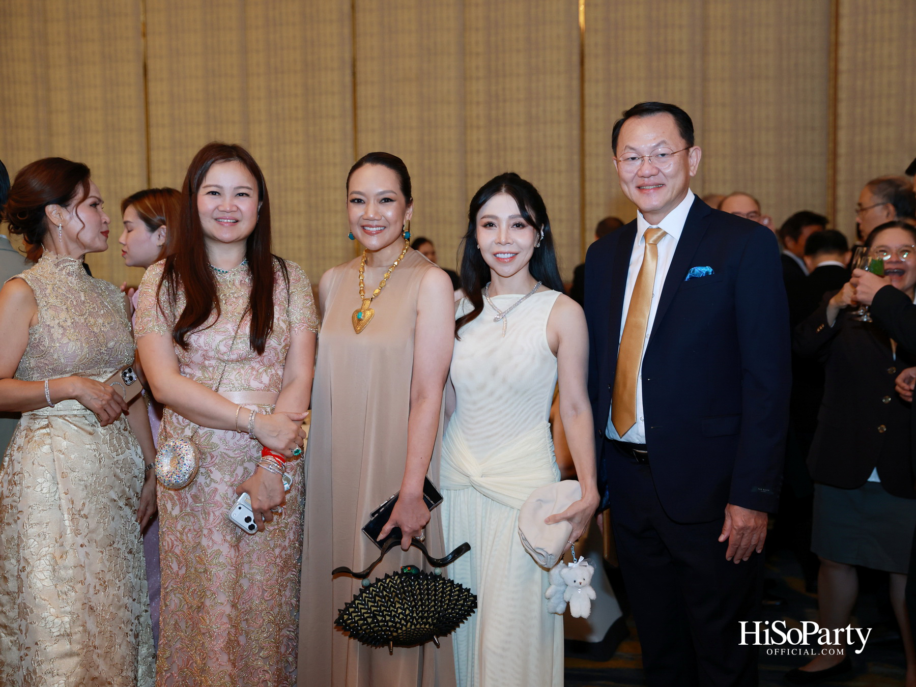 งานฉลองมงคลสมรส คุณพิมพ์ประพัทธ์ สนิทวงศ์ ณ อยุธยา - คุณทยา อุทโยภาศ ณ ดิ แอทธินี โฮเทล แบงค็อก