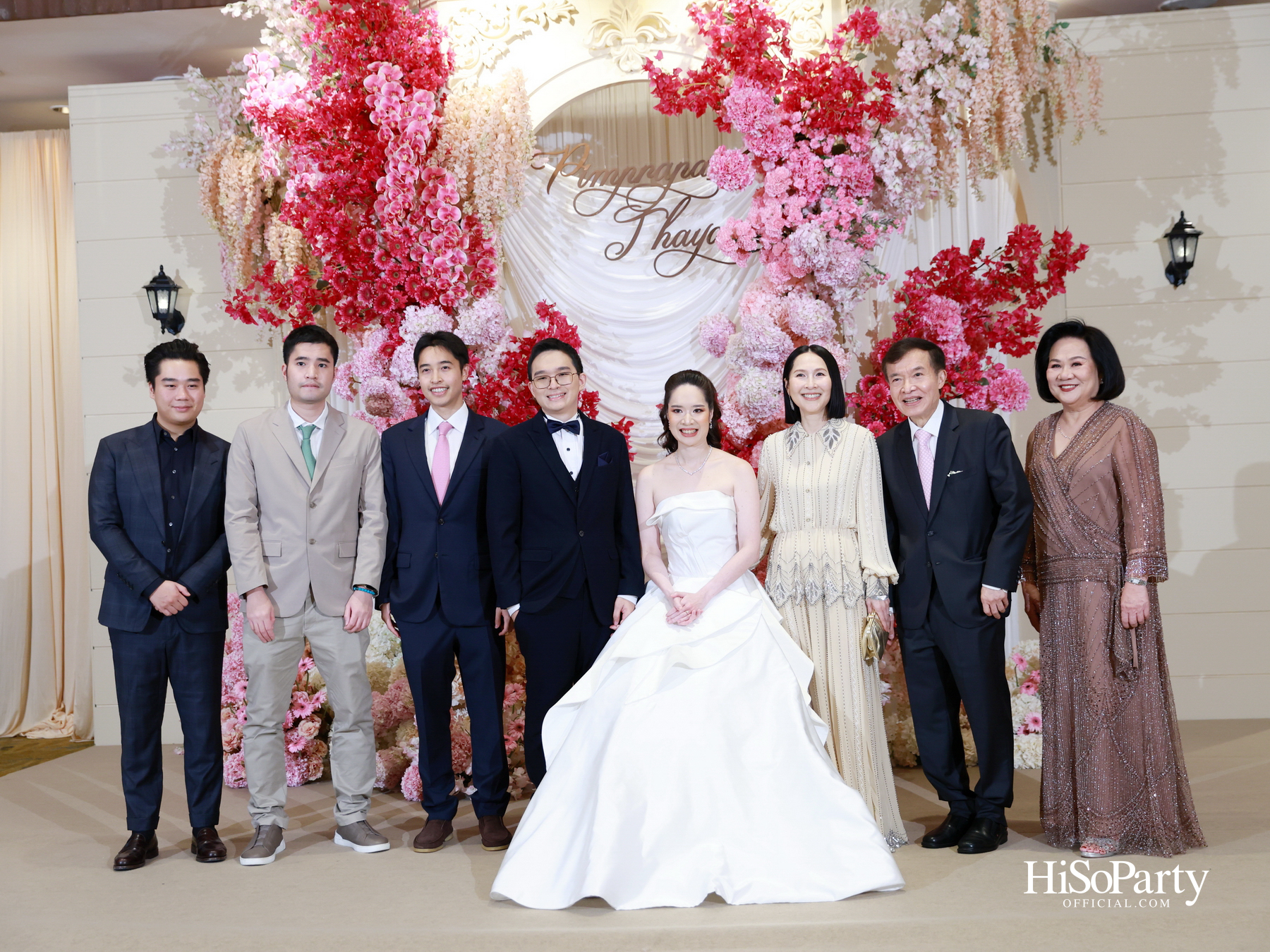 งานฉลองมงคลสมรส คุณพิมพ์ประพัทธ์ สนิทวงศ์ ณ อยุธยา - คุณทยา อุทโยภาศ ณ ดิ แอทธินี โฮเทล แบงค็อก