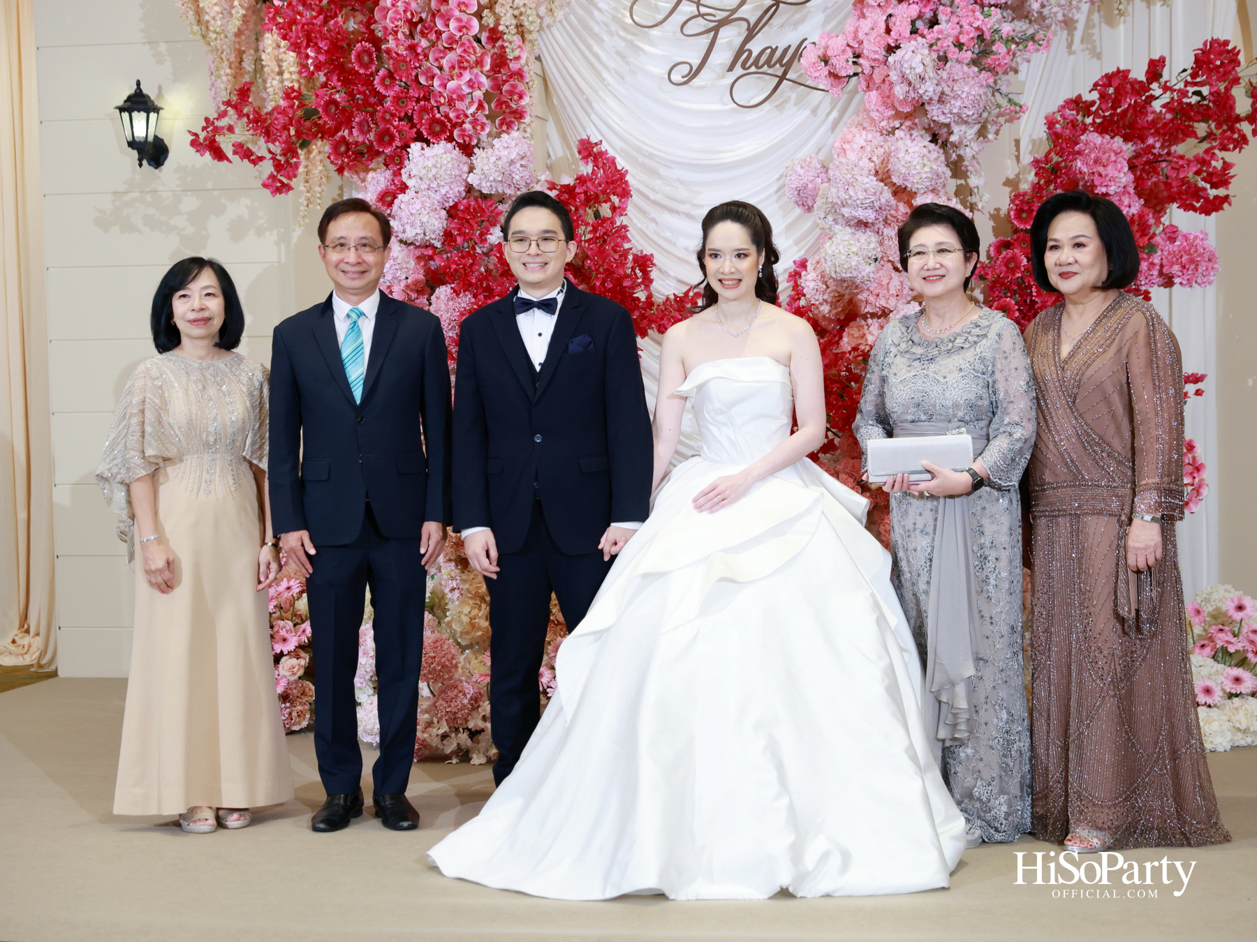 งานฉลองมงคลสมรส คุณพิมพ์ประพัทธ์ สนิทวงศ์ ณ อยุธยา - คุณทยา อุทโยภาศ ณ ดิ แอทธินี โฮเทล แบงค็อก