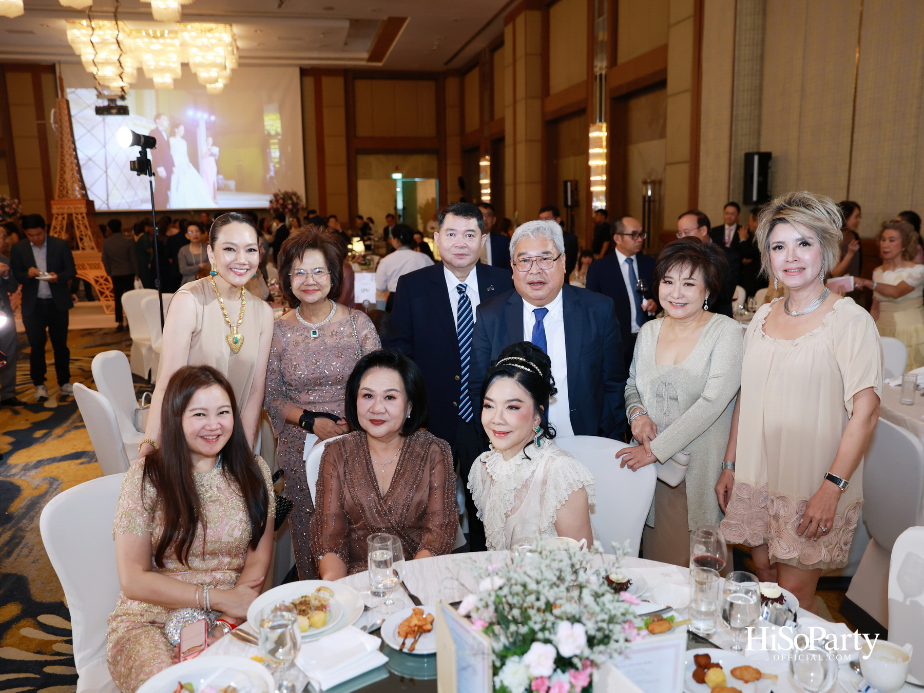 งานฉลองมงคลสมรส คุณพิมพ์ประพัทธ์ สนิทวงศ์ ณ อยุธยา - คุณทยา อุทโยภาศ ณ ดิ แอทธินี โฮเทล แบงค็อก