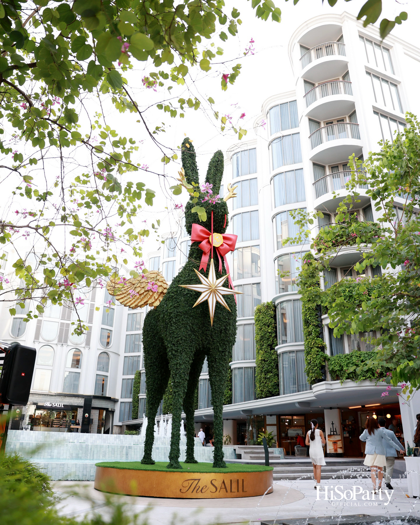 เดอะ สลิล ริเวอร์ไซด์ – กรุงเทพฯ เปิดไฟประติมากรรม ‘Angel of Dreams’ ต้อนรับเทศกาลคริสต์มาส 2025