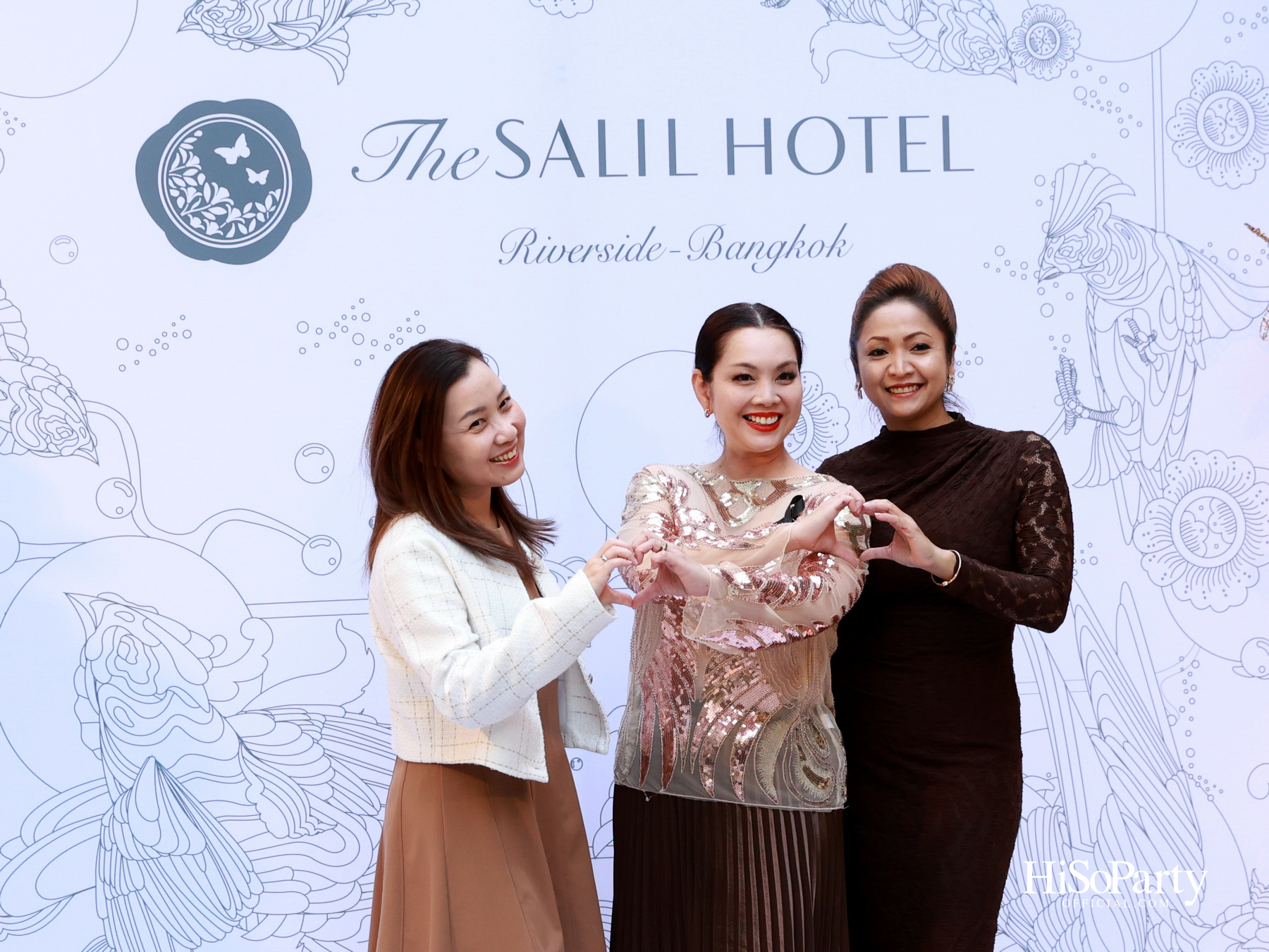 เดอะ สลิล ริเวอร์ไซด์ – กรุงเทพฯ เปิดไฟประติมากรรม ‘Angel of Dreams’ ต้อนรับเทศกาลคริสต์มาส 2025